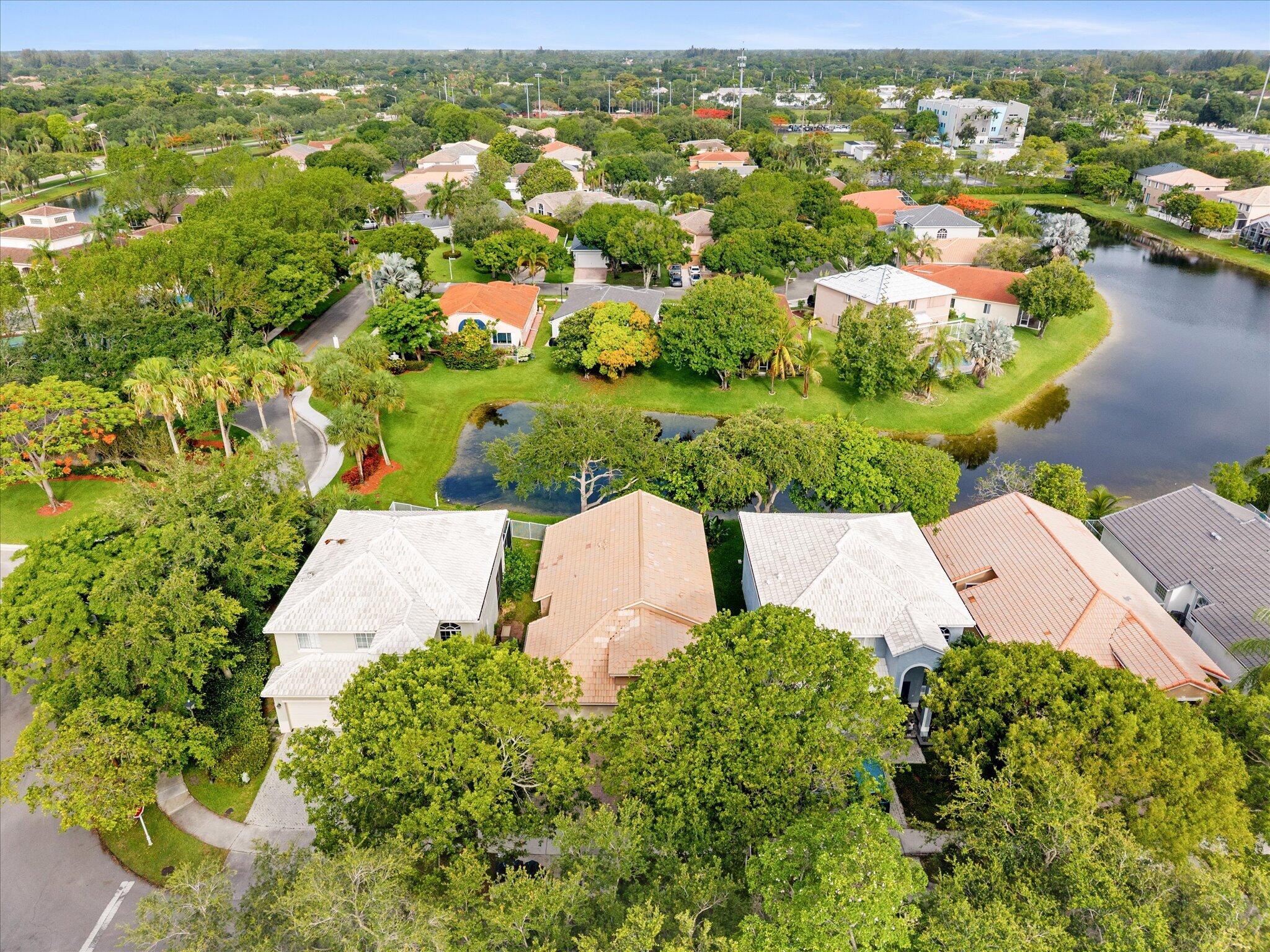 REGENCY LAKES AT COCONUT CREEK - Residential
