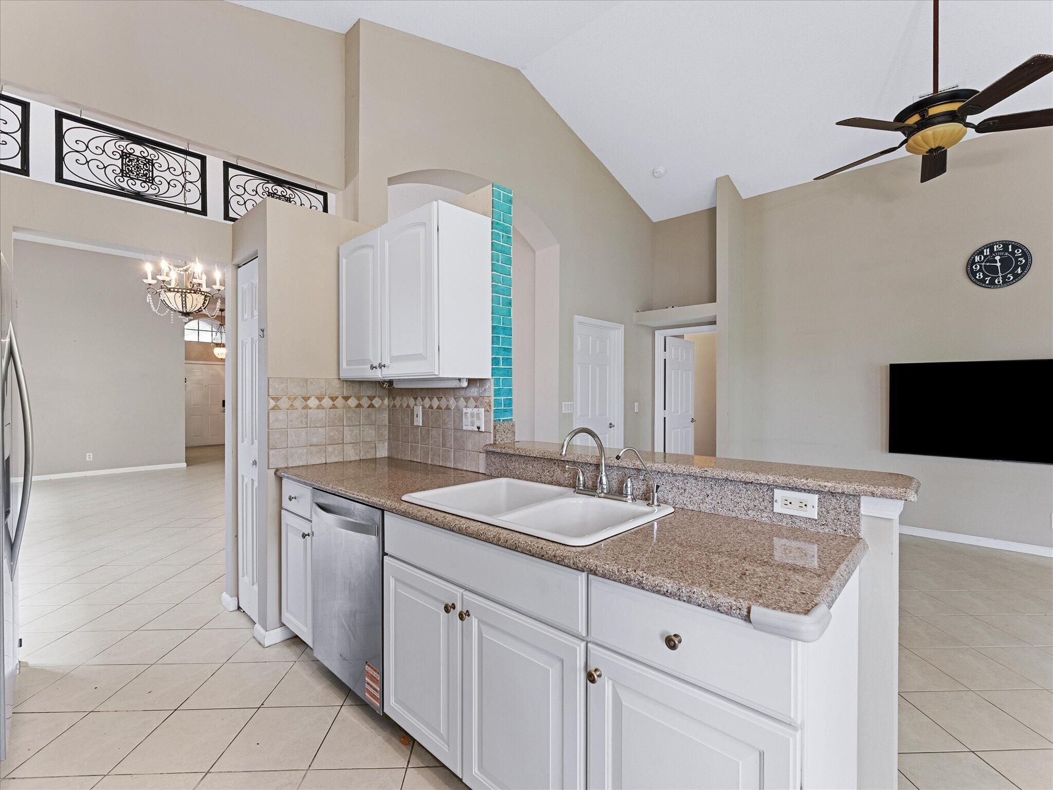 REGENCY LAKES AT COCONUT CREEK - Residential