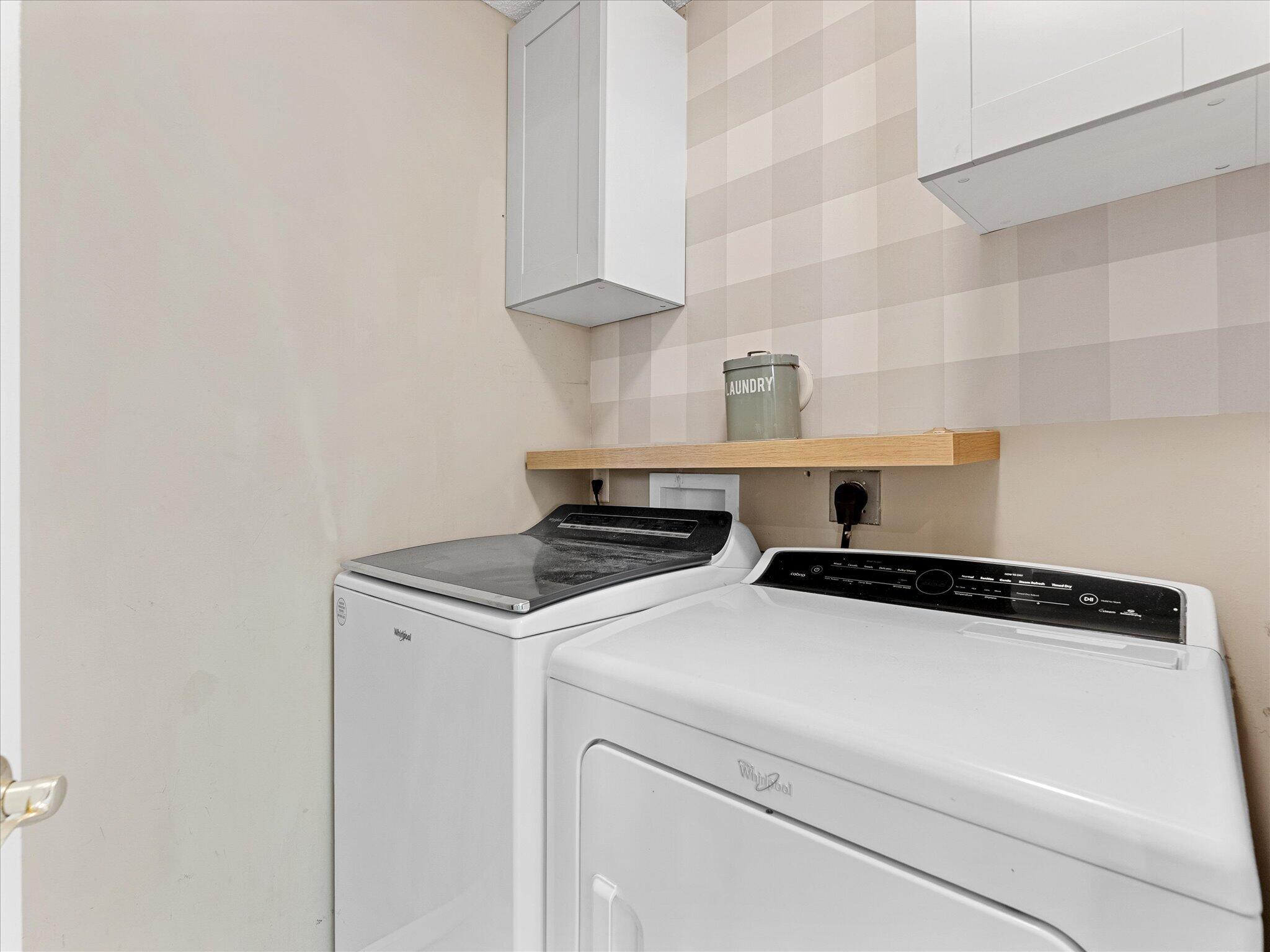 REGENCY LAKES AT COCONUT CREEK - Residential