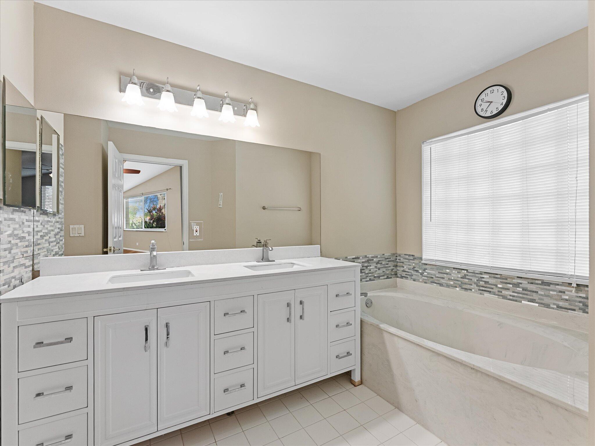 REGENCY LAKES AT COCONUT CREEK - Residential