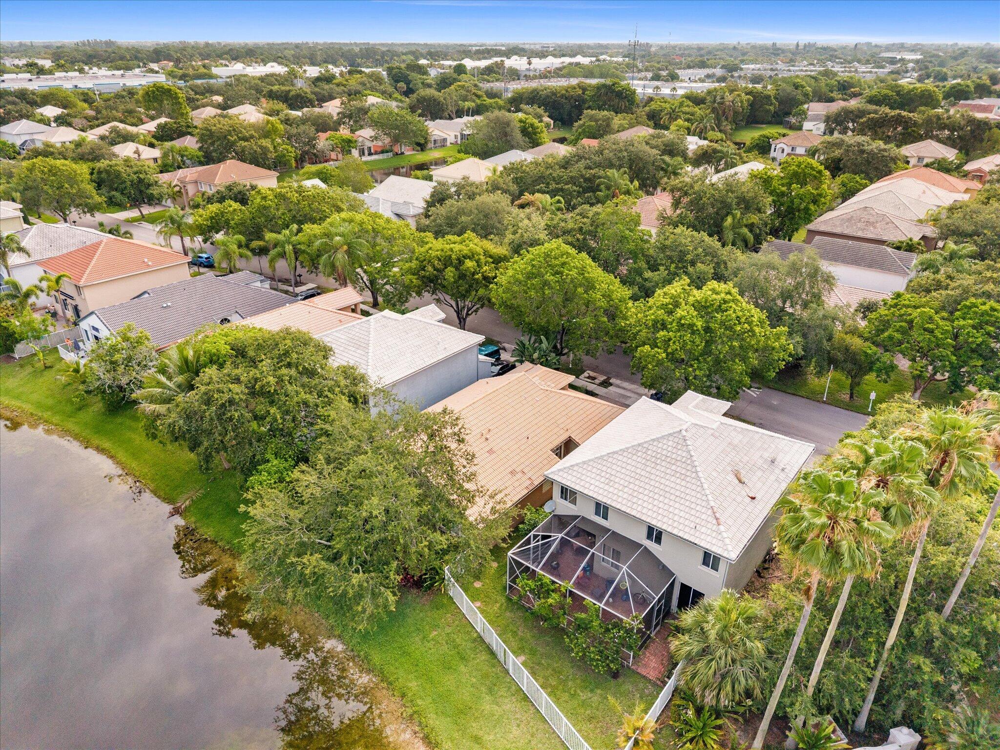 REGENCY LAKES AT COCONUT CREEK - Residential