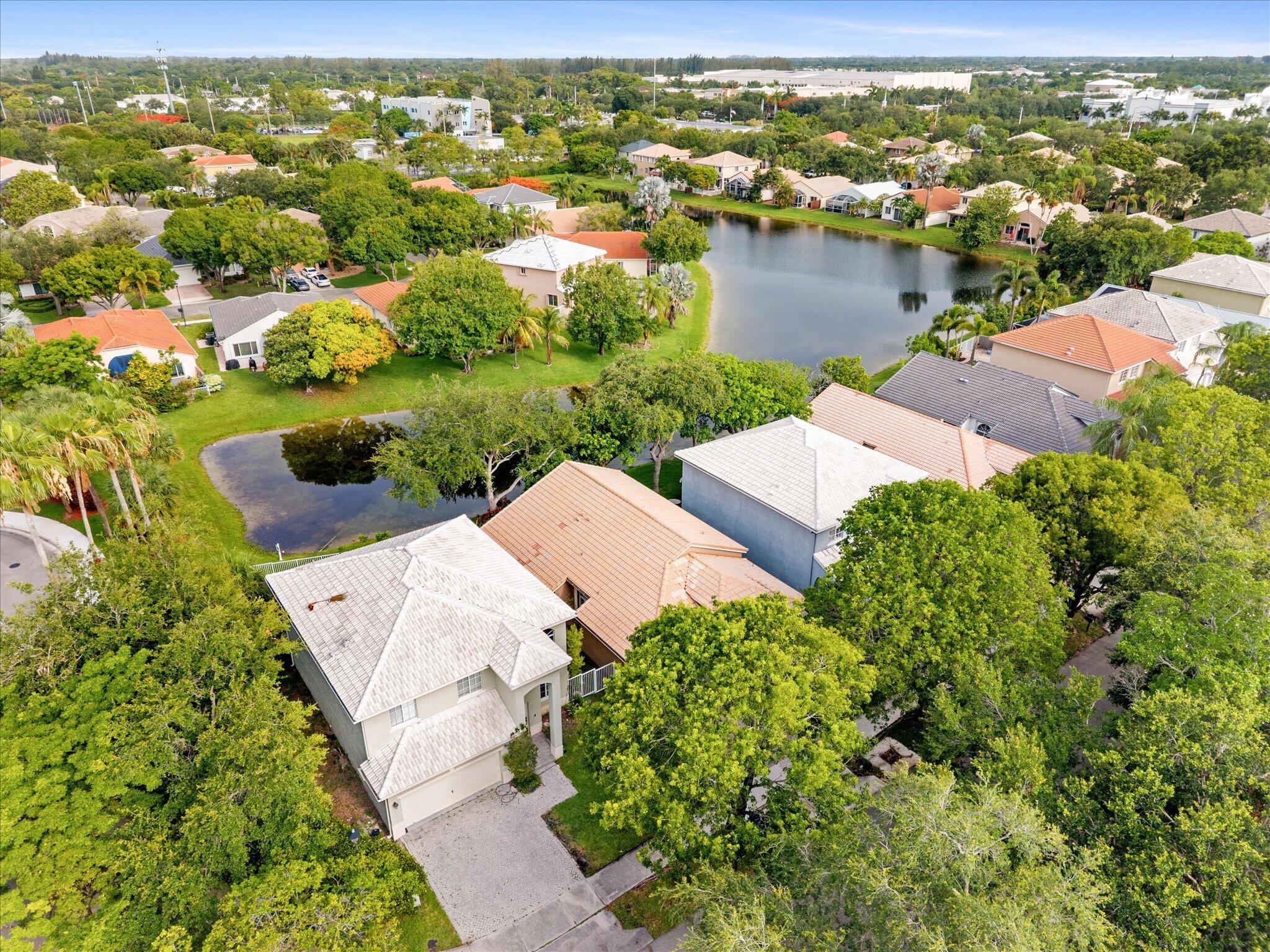 REGENCY LAKES AT COCONUT CREEK - Residential
