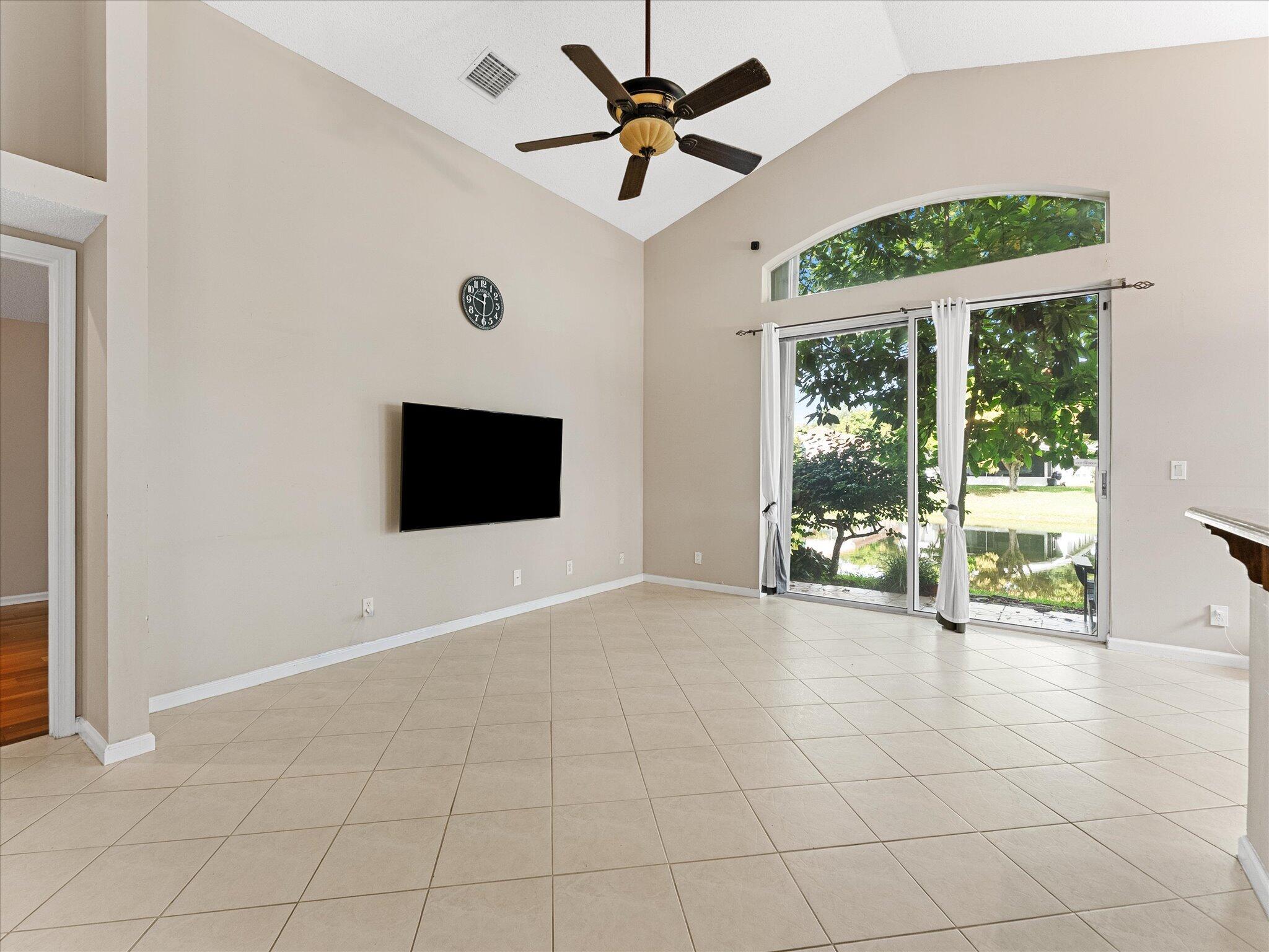 REGENCY LAKES AT COCONUT CREEK - Residential