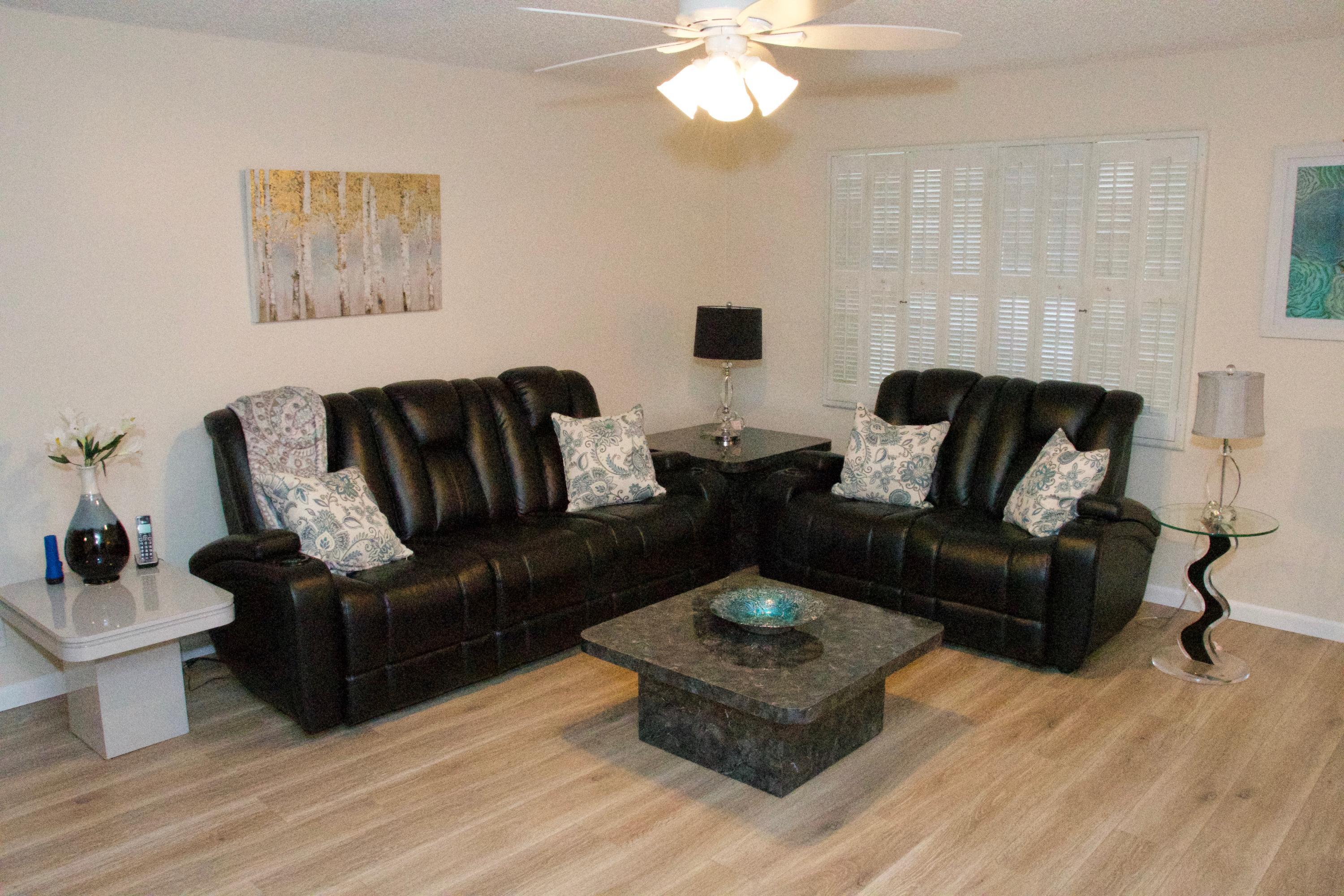 KINGS POINT - Residential