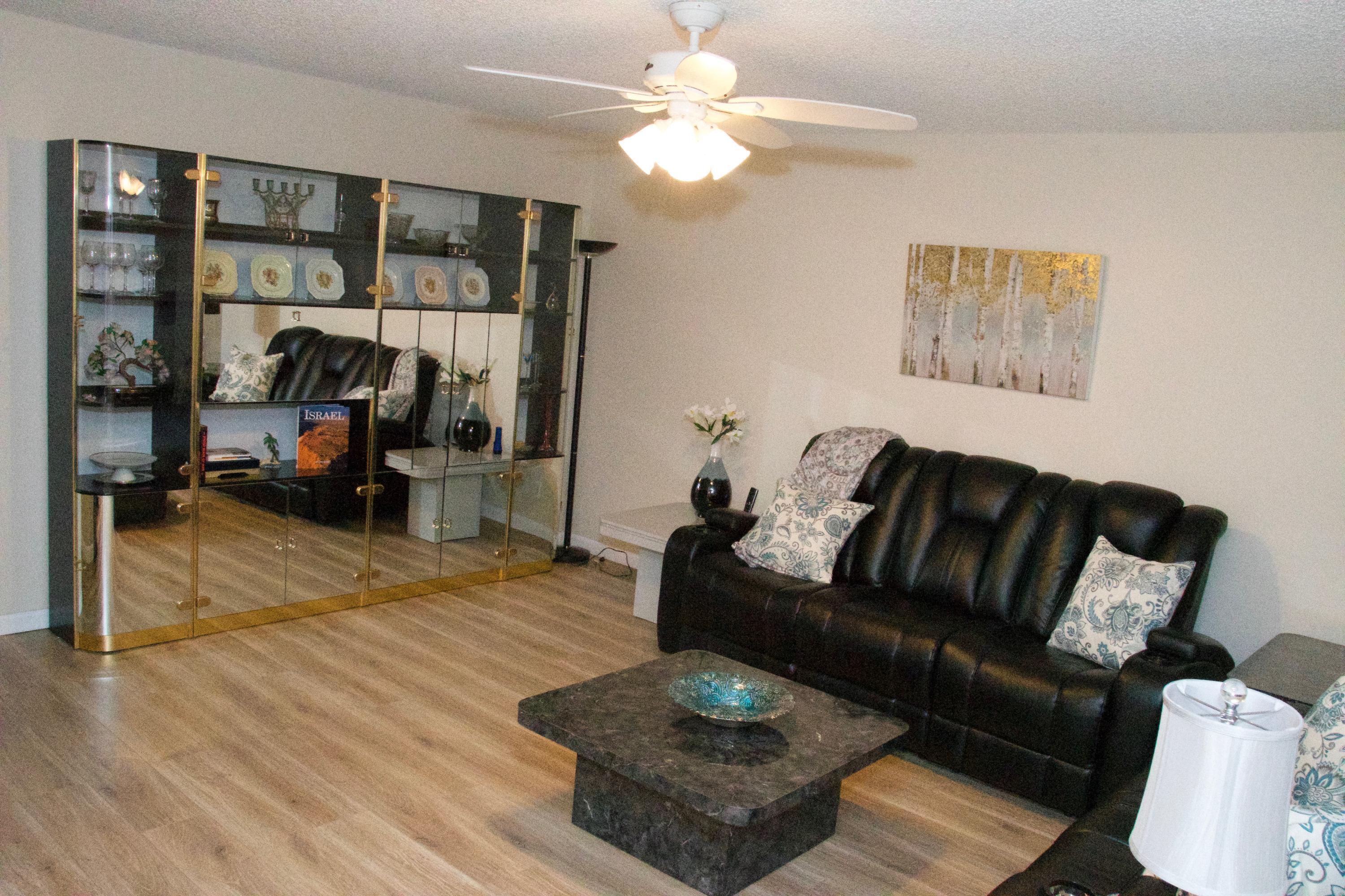 KINGS POINT - Residential