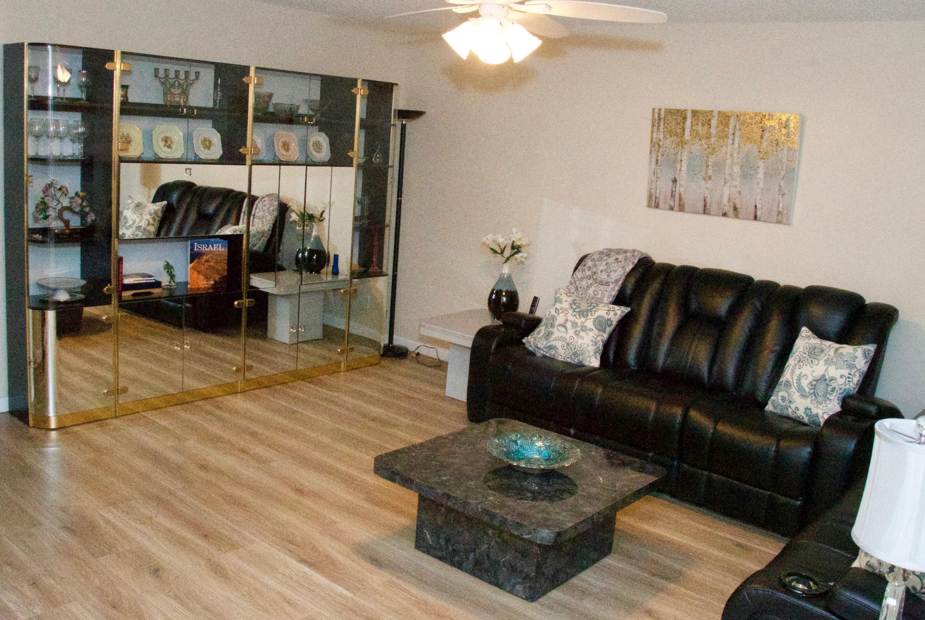 KINGS POINT - Residential