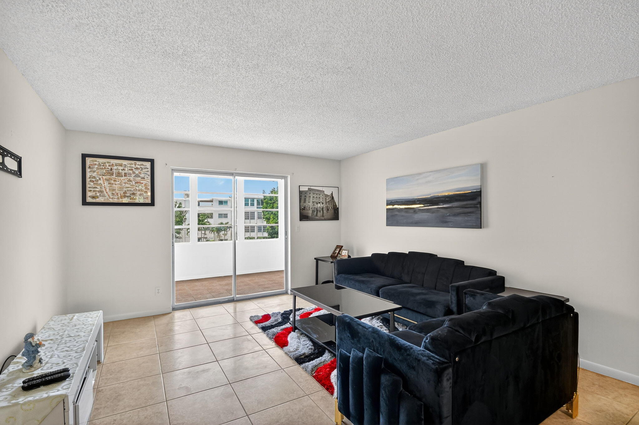 VILLAGE ROYALE GREENWOOD CONDO - Residential