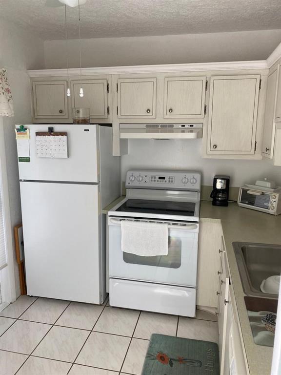 Hawaiian Gardens - Residential