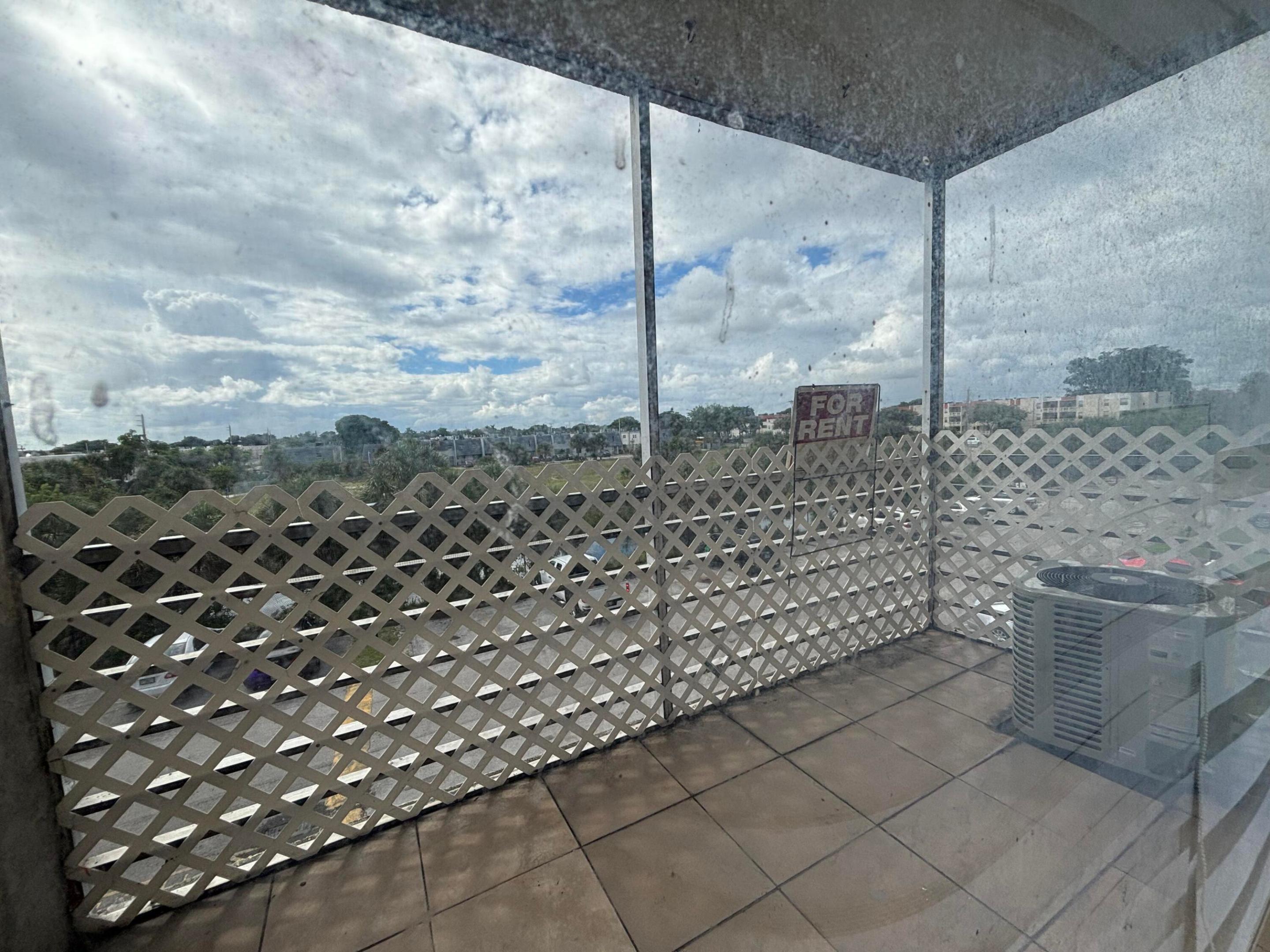 Royal Point I CONDOMINIUM - Residential Lease