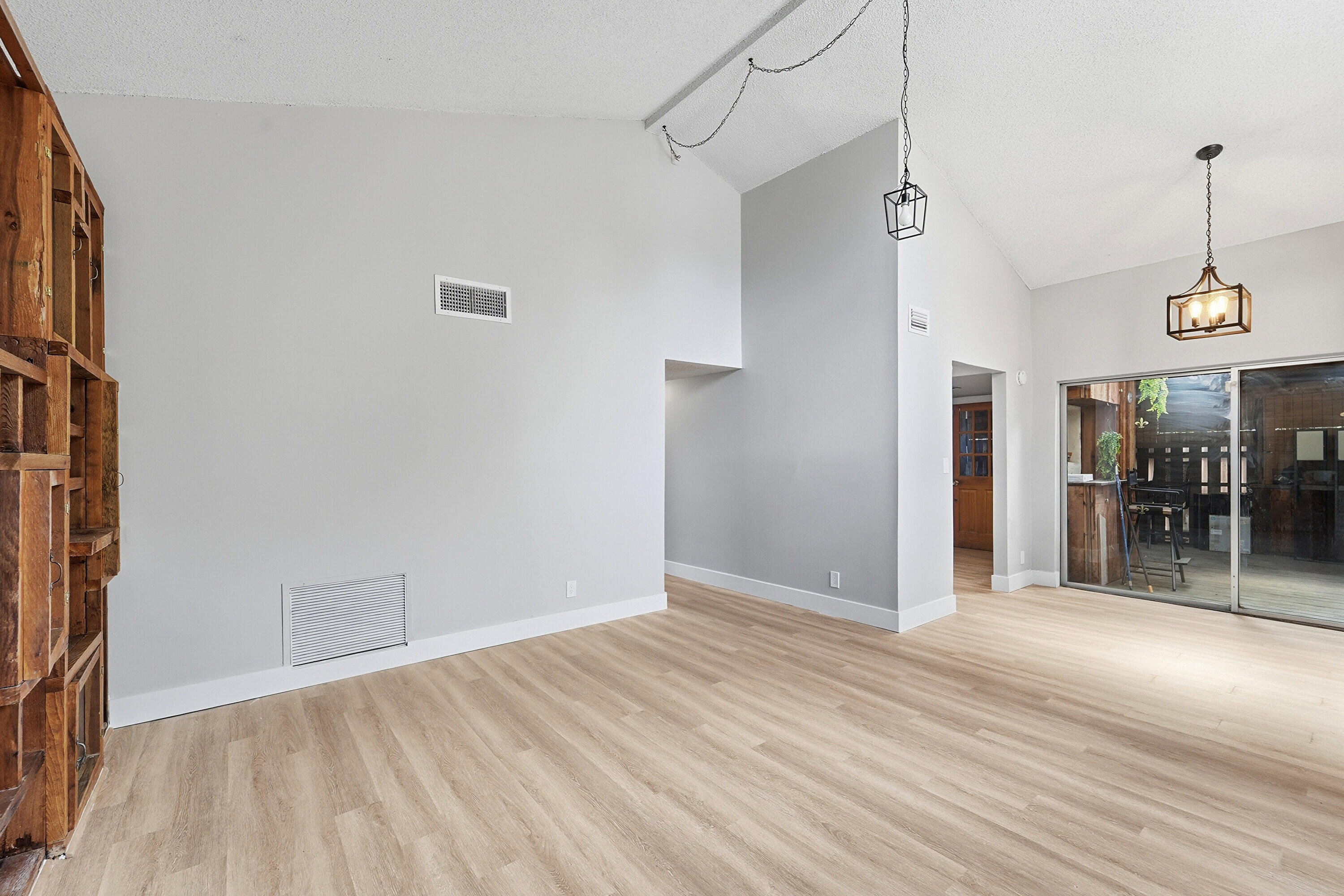 APPLE CREEK - Residential