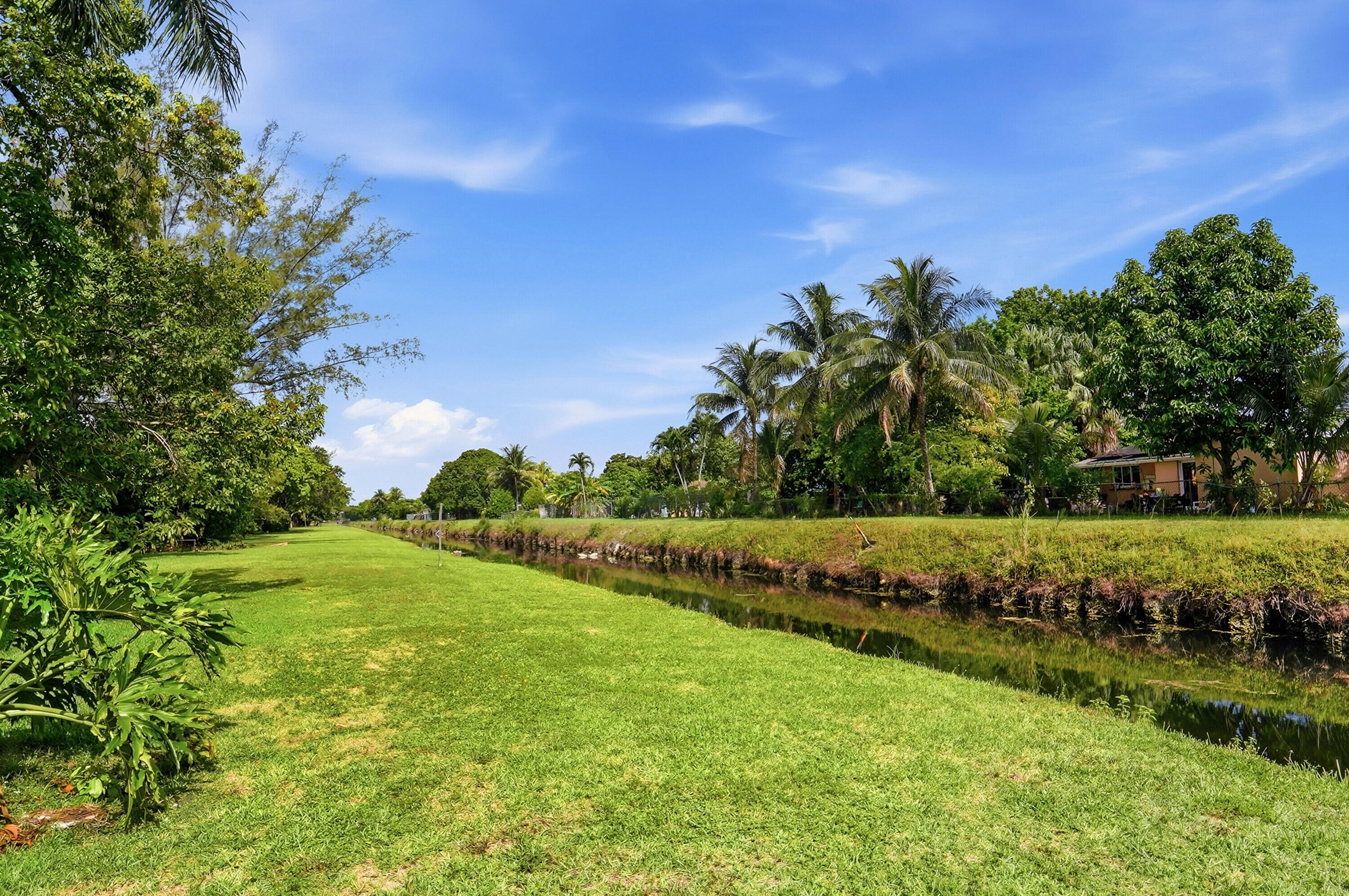 APPLE CREEK - Residential