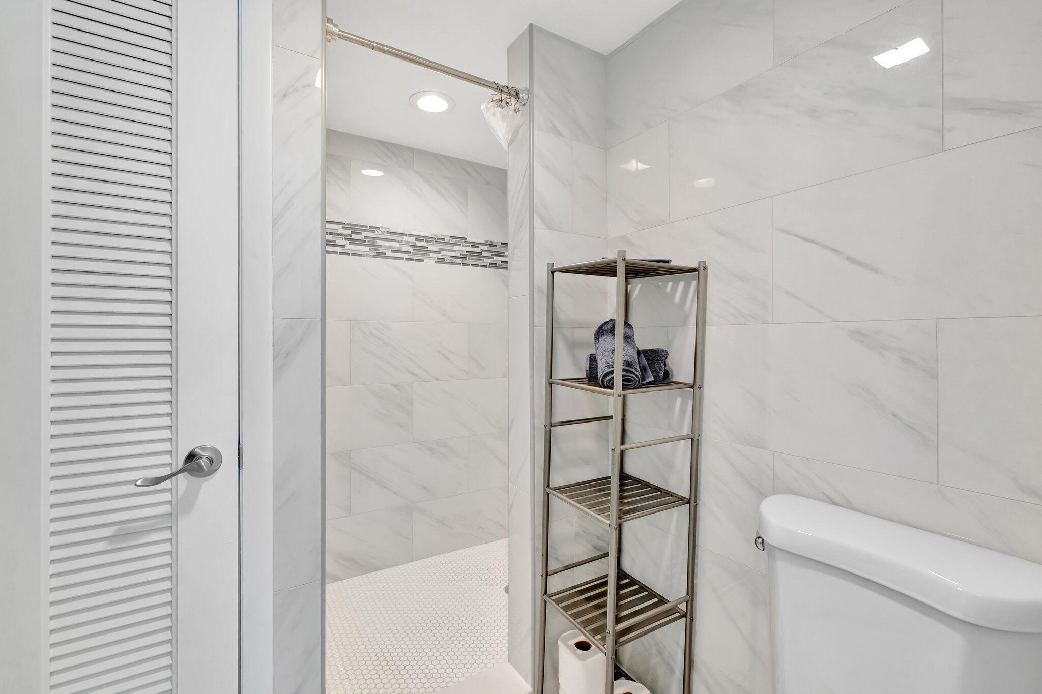 OCEANRISE CONDOMINIUM - Residential