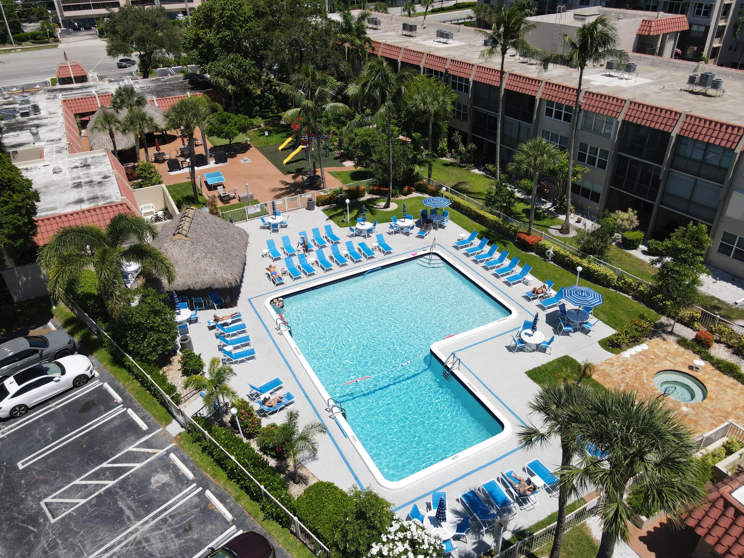 ISLAND CLUB FOUR CONDO - Residential