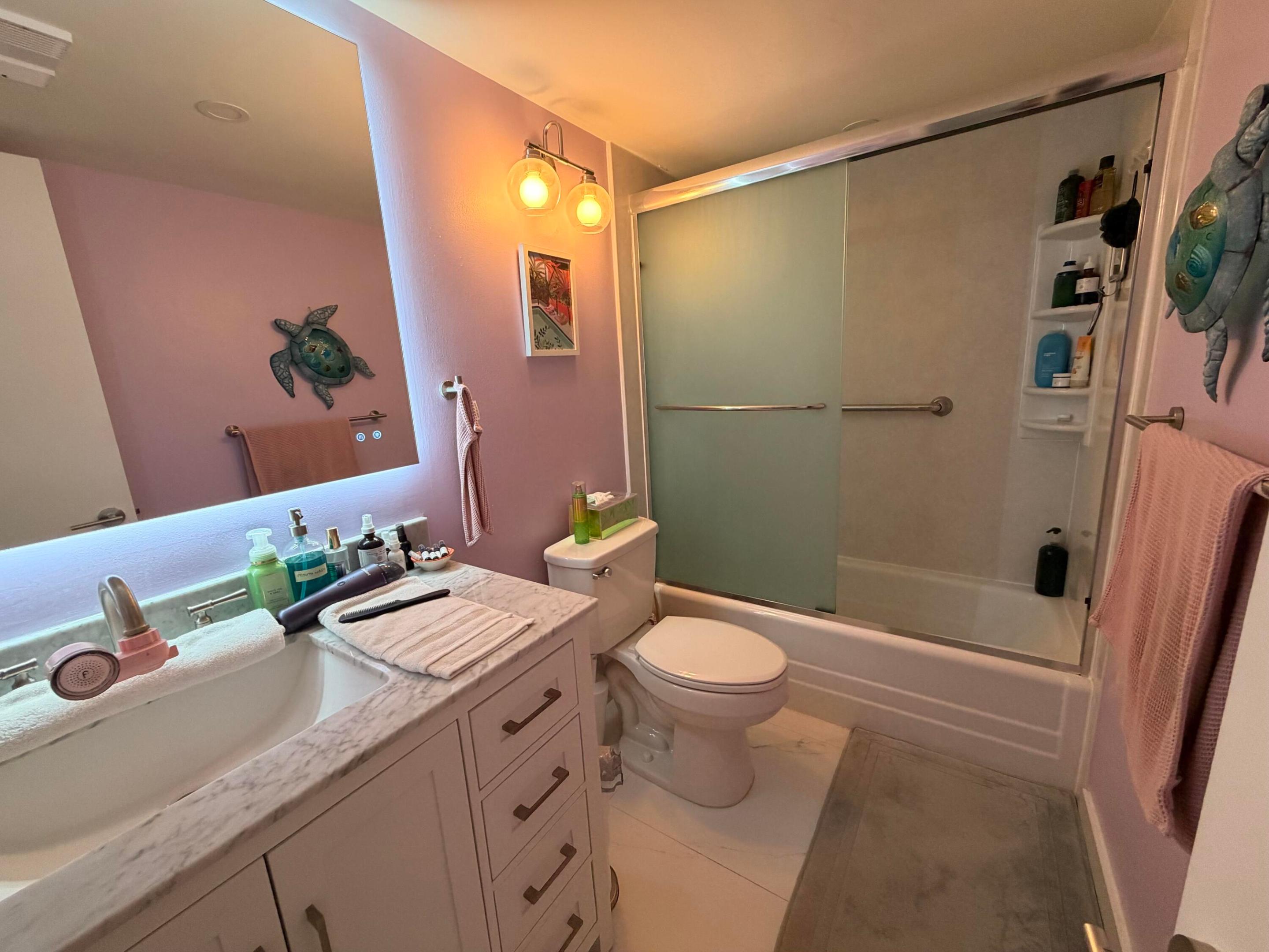 ISLAND CLUB FOUR CONDO - Residential