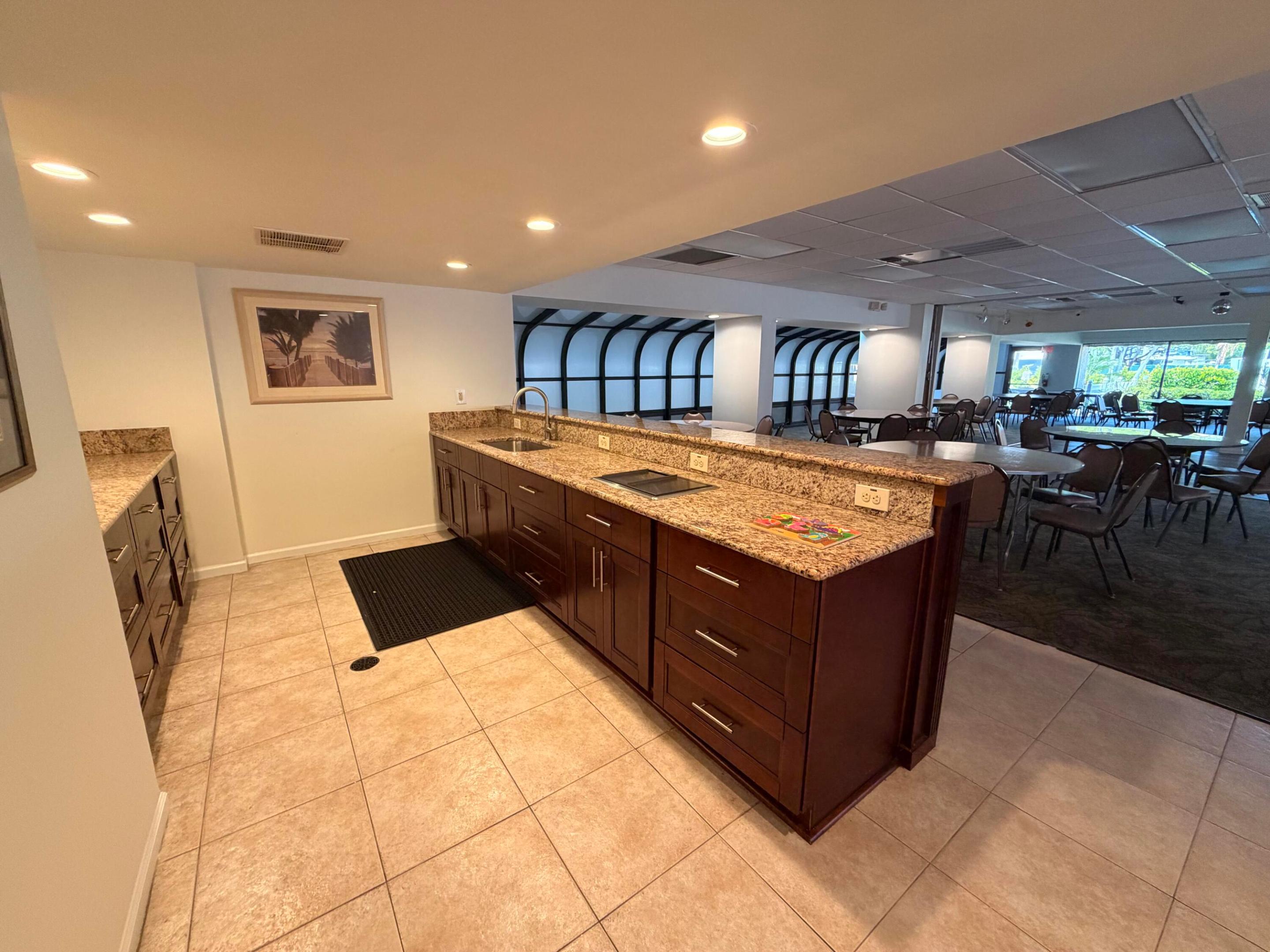 ISLAND CLUB FOUR CONDO - Residential
