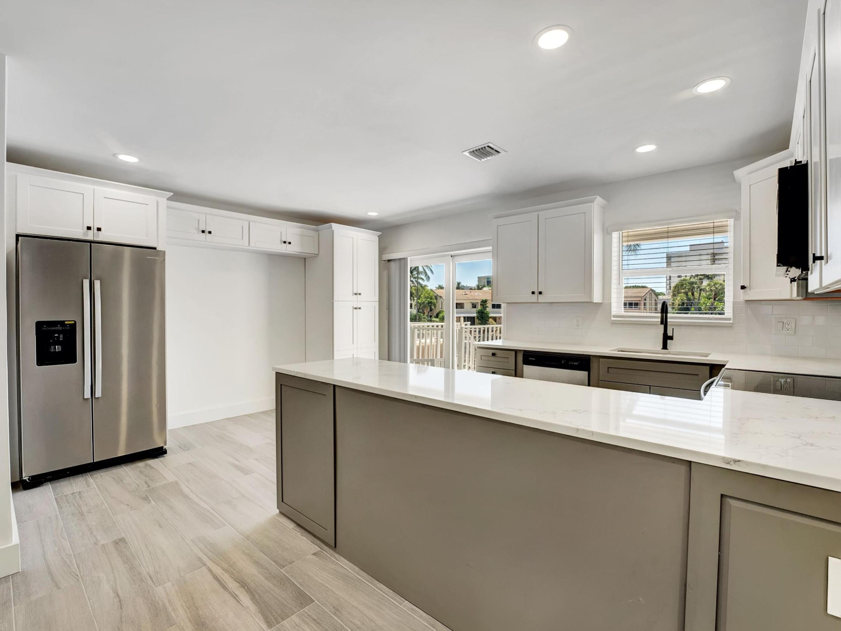 HIGHLAND BEACH ISLES - Residential Income