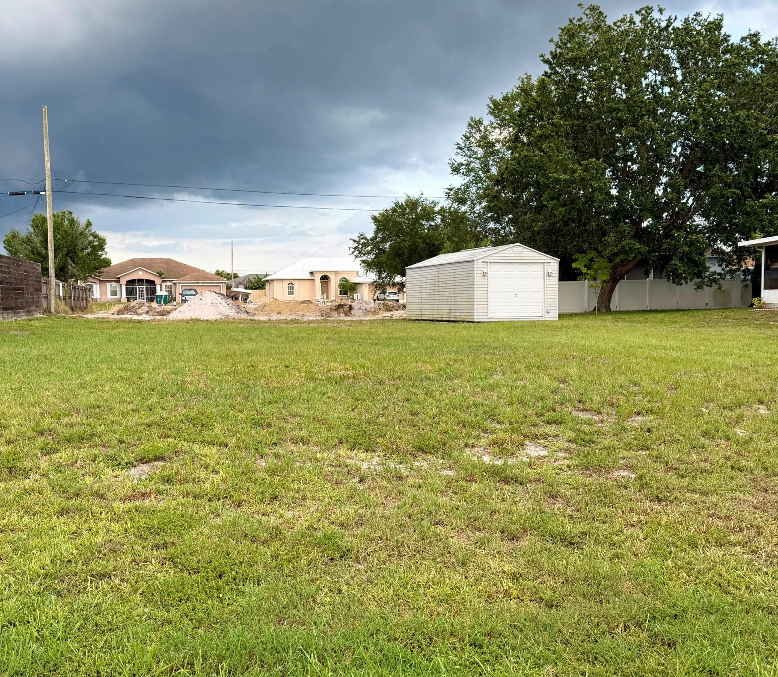PORT ST LUCIE SECTION 21 - Land
