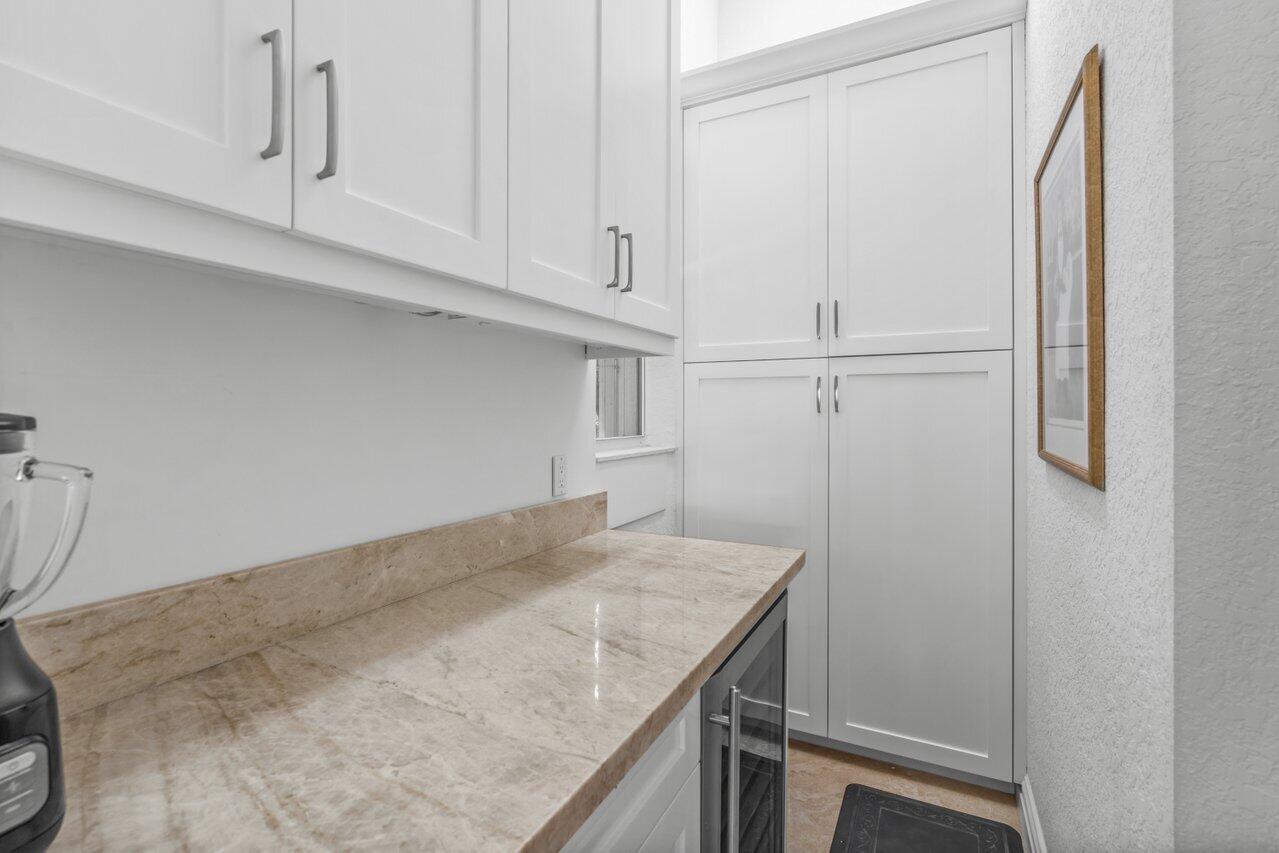 LANTANA POINT - Residential