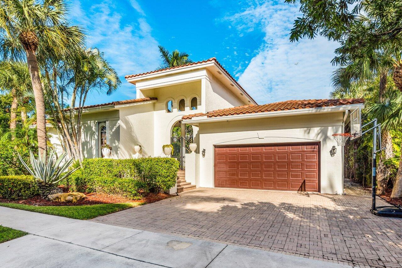 LANTANA POINT - Residential