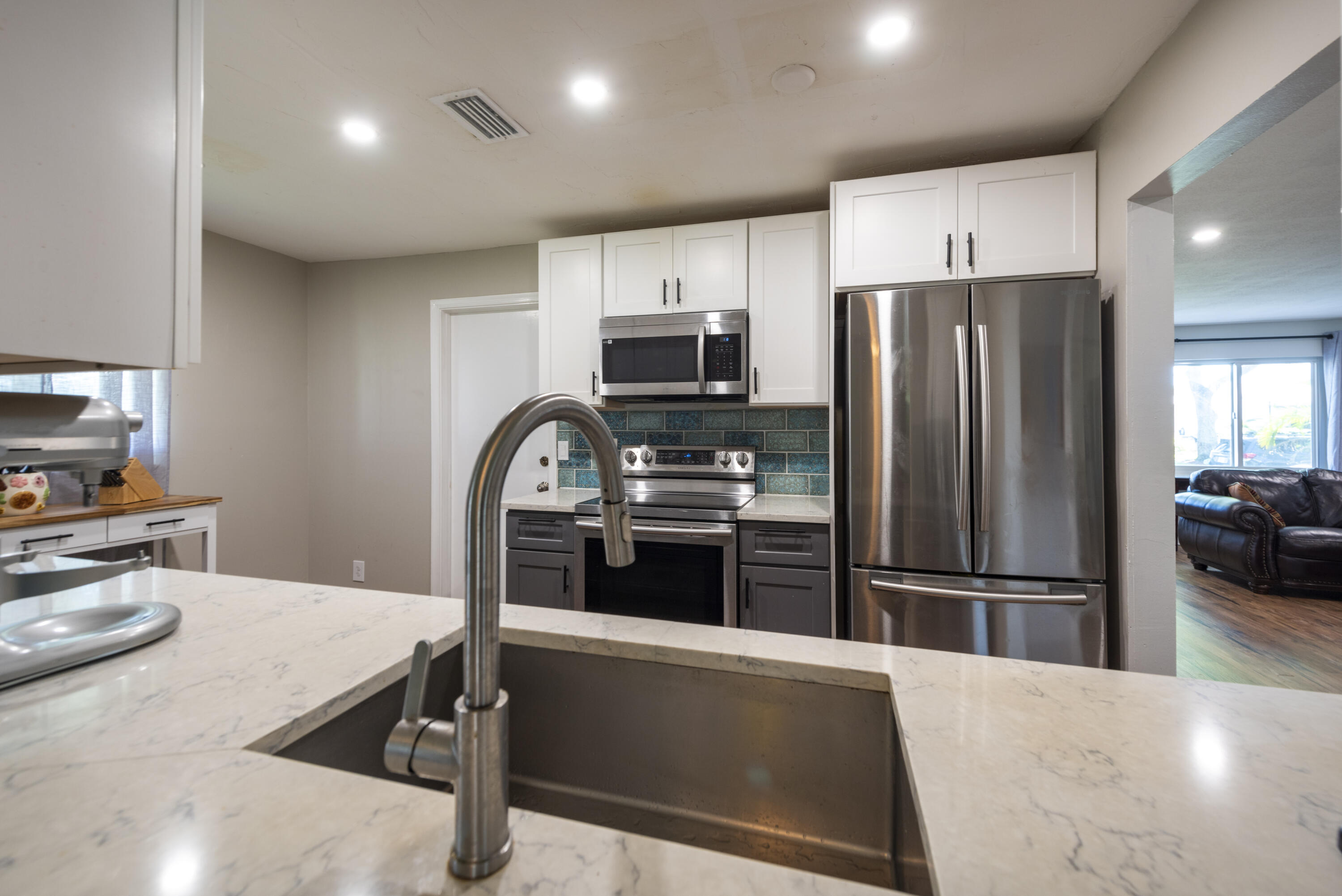 LAUDERDALE WEST 2 SEC - Residential