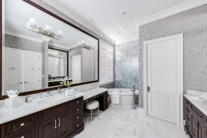 Seven Isles - Residential