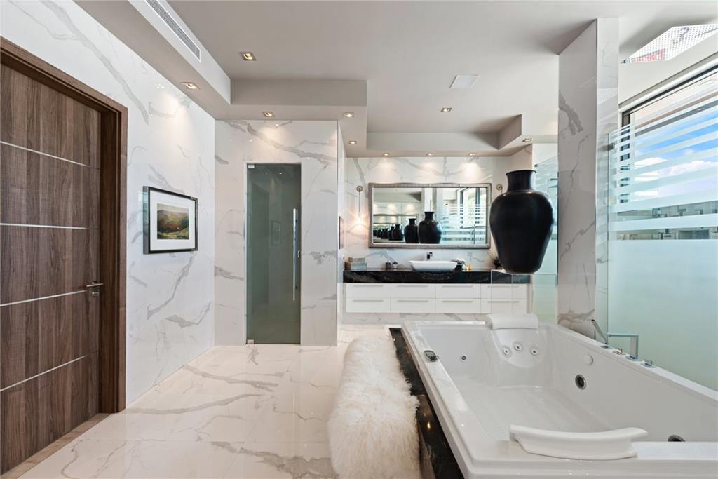 STILWELL ISLES - Residential