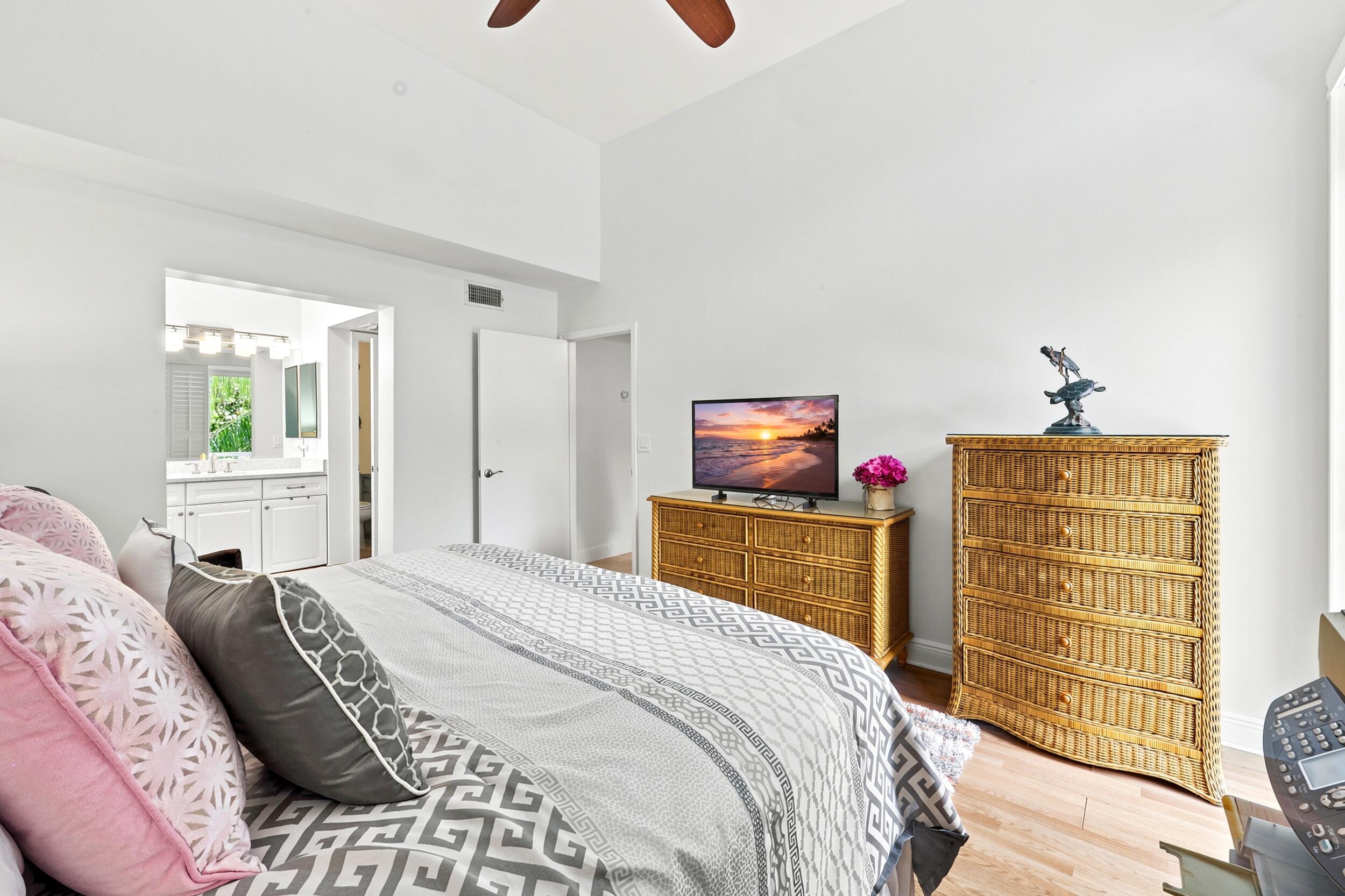 SEA COLONY CONDO - Residential