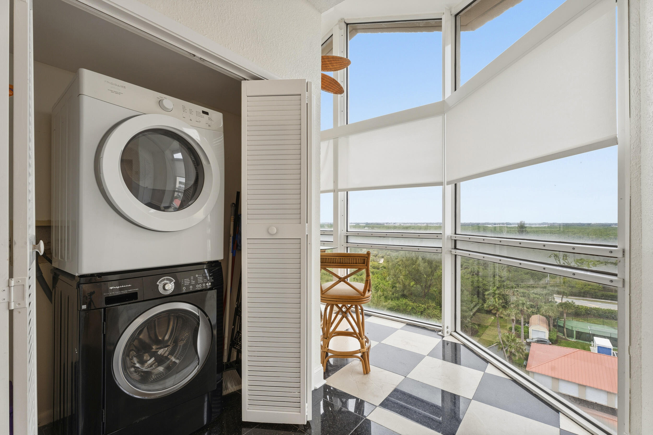 HIBISCUS BY THE SEA CONDOMINIUM - Residential Lease