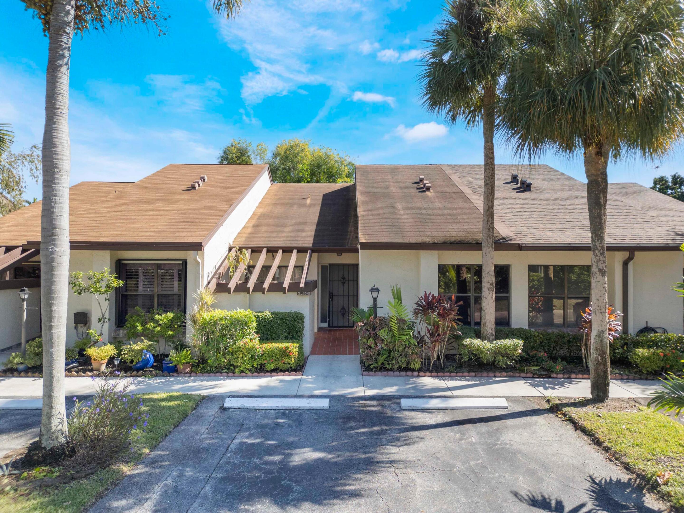 VILLAS OF WILLOW BEND - Residential