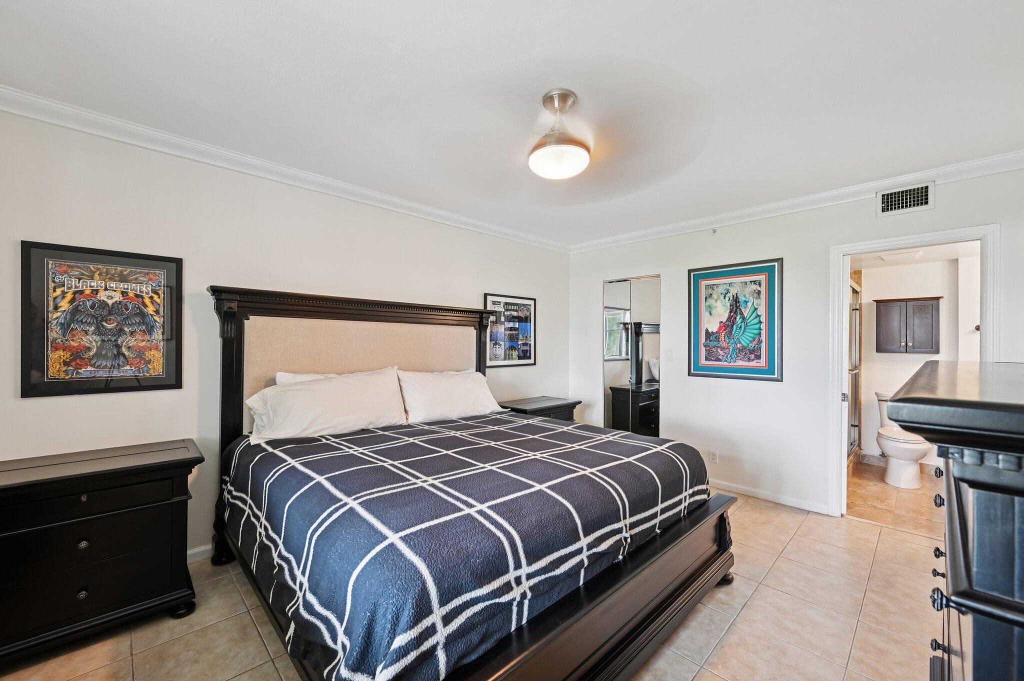 SEAGATE OF HIGHLAND CONDO - Residential