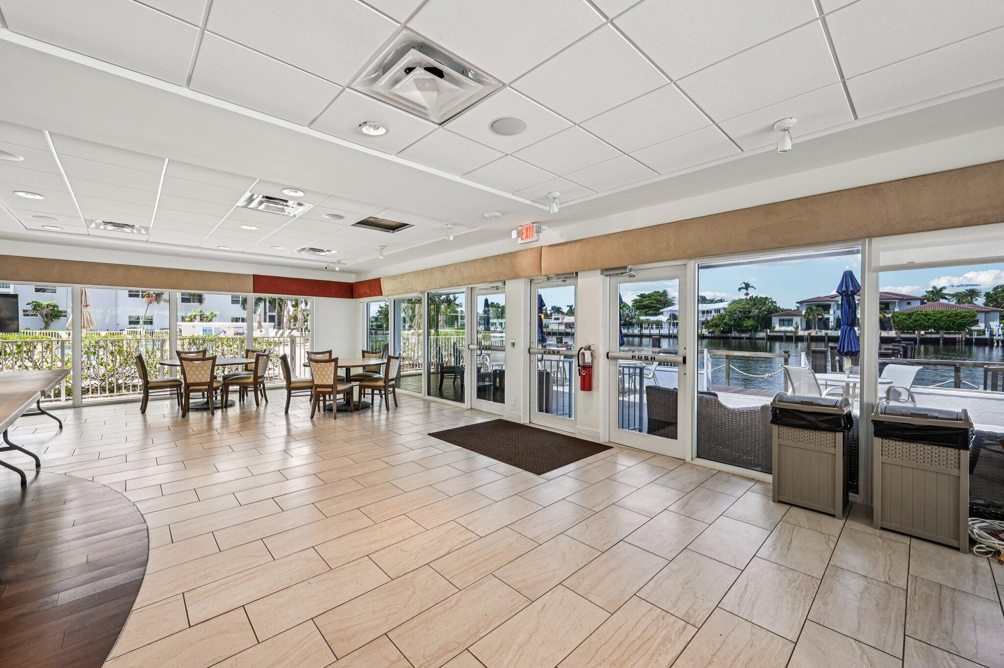 SEAGATE OF HIGHLAND CONDO - Residential