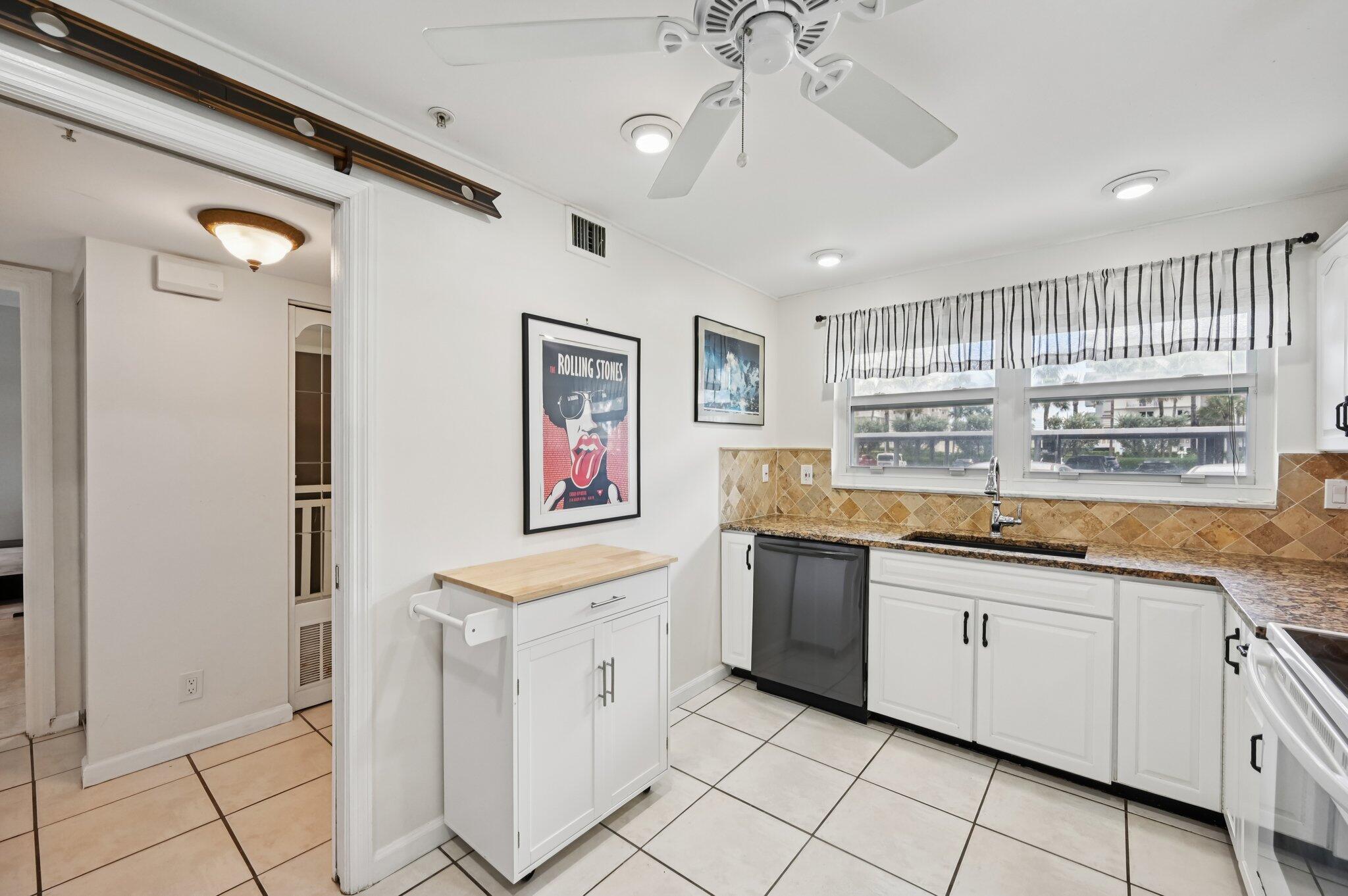 SEAGATE OF HIGHLAND CONDO - Residential