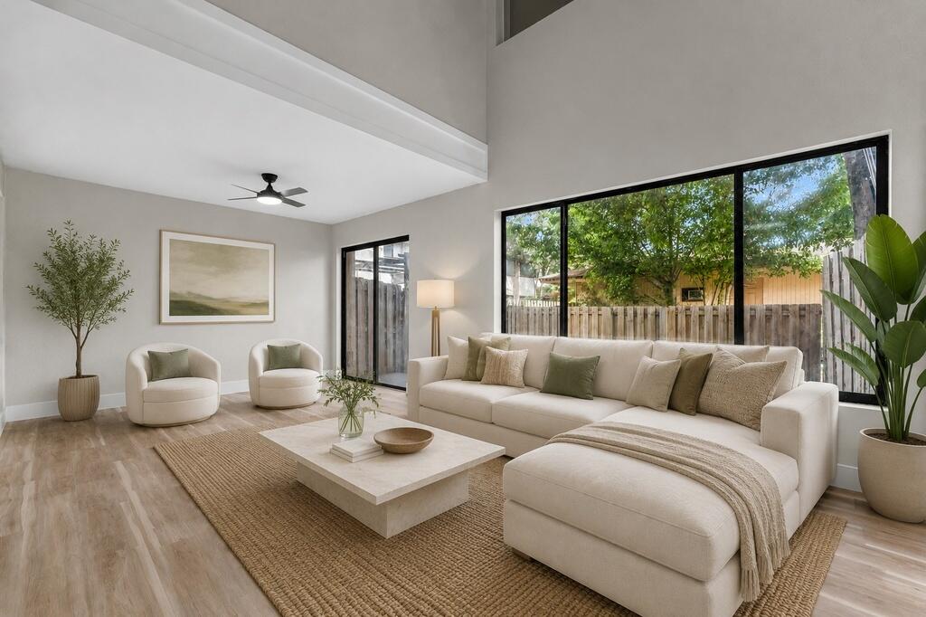 COLONIAL LAKES VILLAS - Residential
