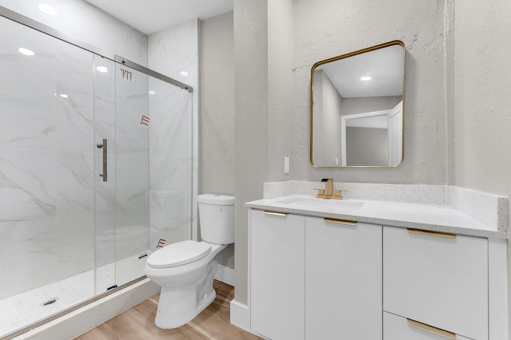 COLONIAL LAKES VILLAS - Residential
