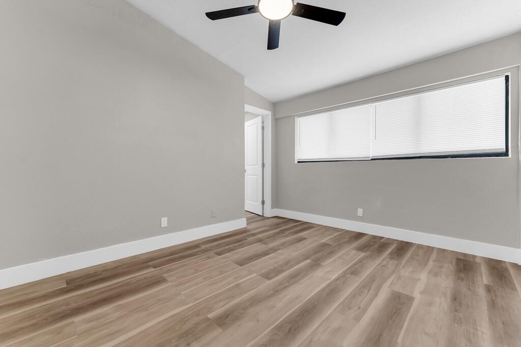 COLONIAL LAKES VILLAS - Residential