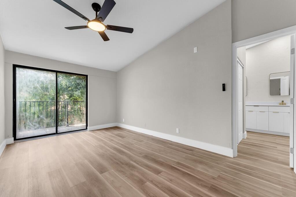 COLONIAL LAKES VILLAS - Residential