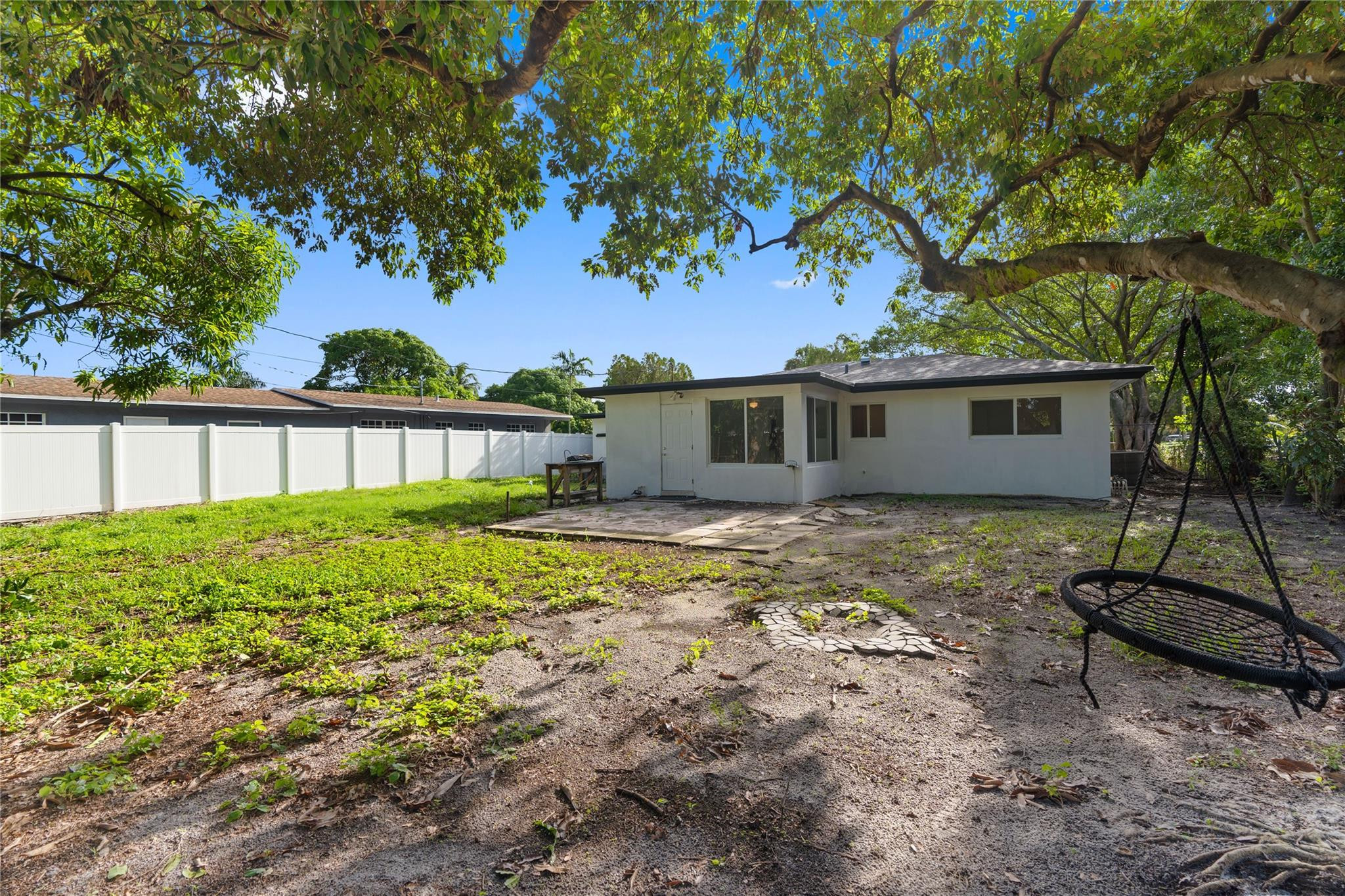 HILLMONT HGTS REV & ADD - Residential Lease