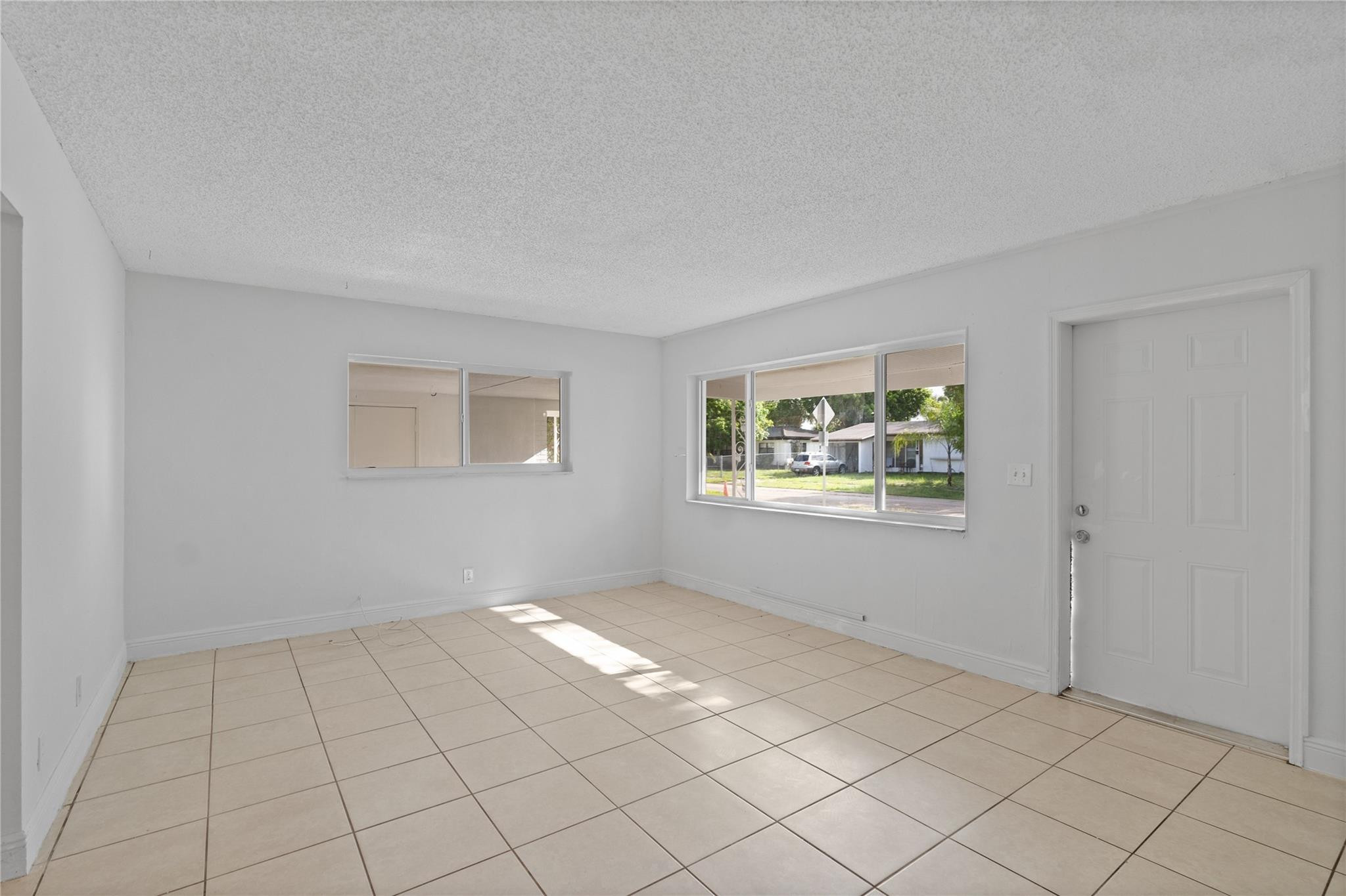 HILLMONT HGTS REV & ADD - Residential Lease