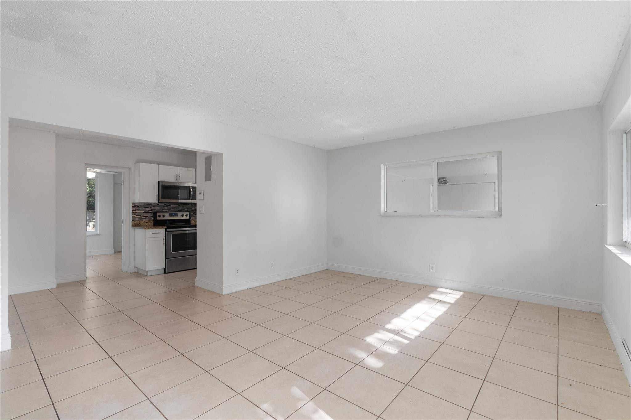 HILLMONT HGTS REV & ADD - Residential Lease