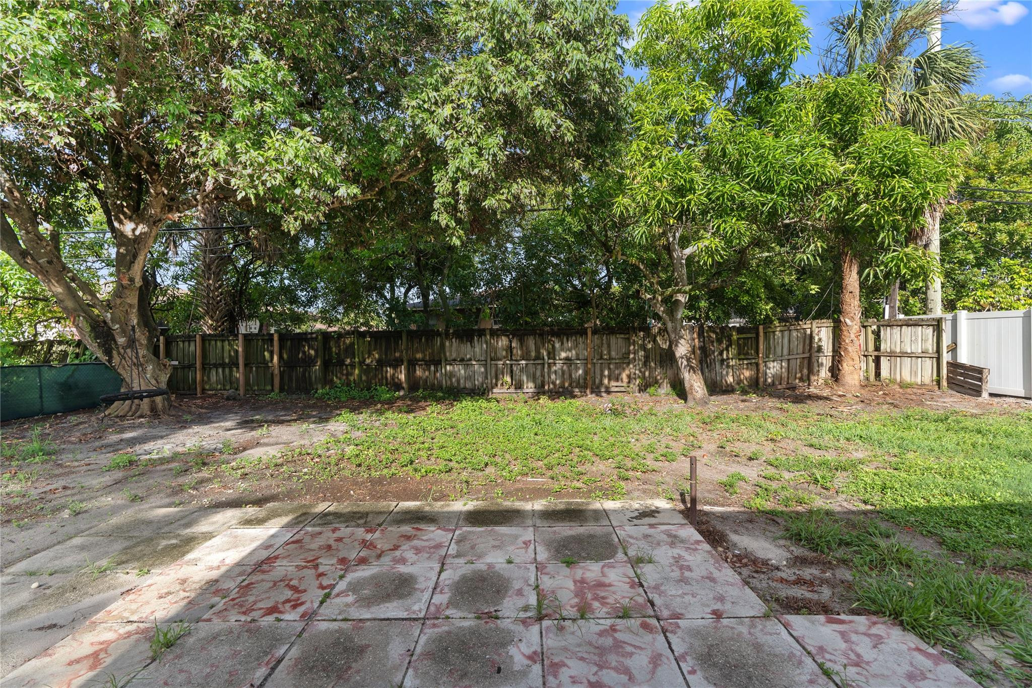 HILLMONT HGTS REV & ADD - Residential Lease