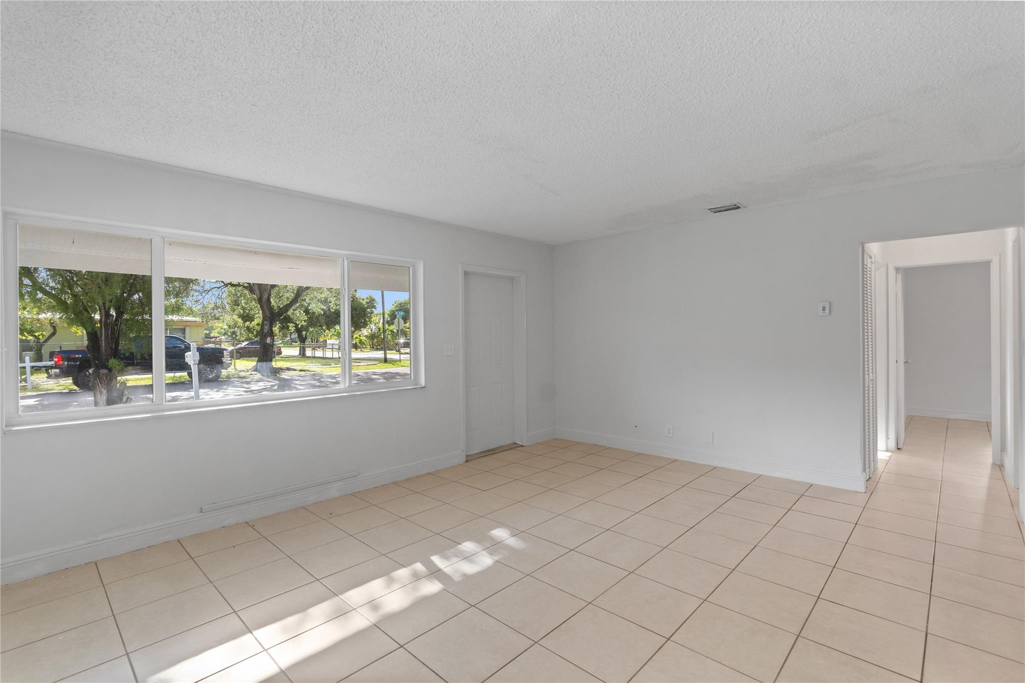 HILLMONT HGTS REV & ADD - Residential Lease