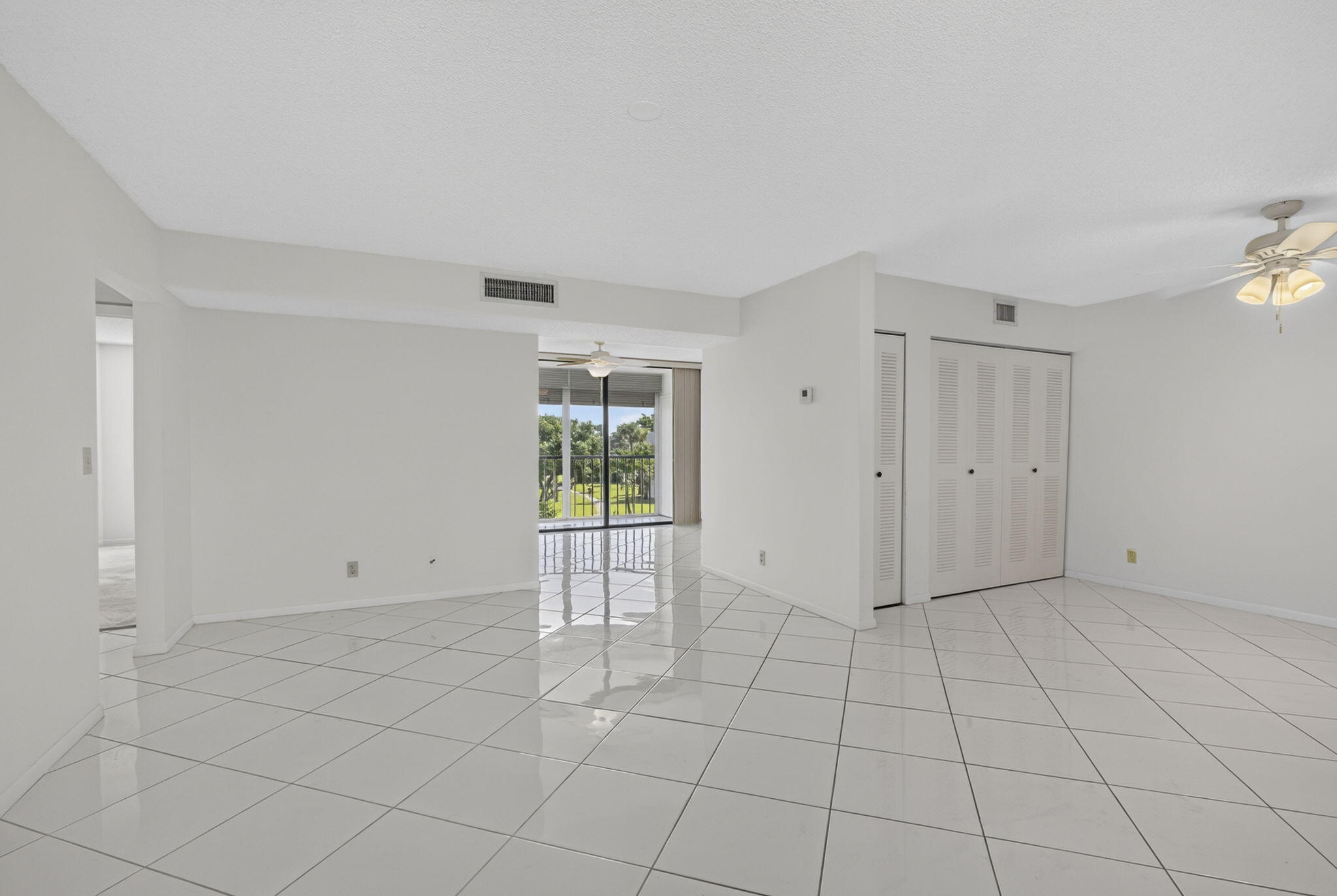 DOGWOOD CONDO - Residential
