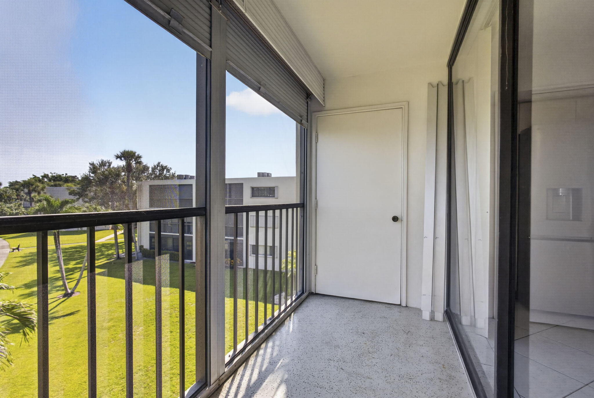 DOGWOOD CONDO - Residential