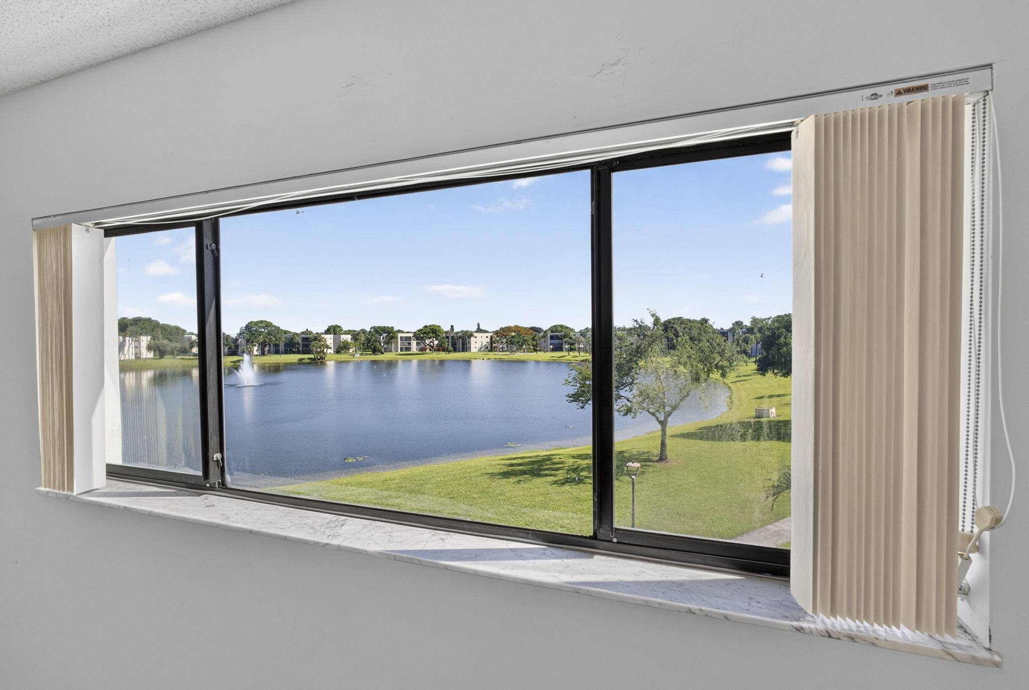 DOGWOOD CONDO - Residential