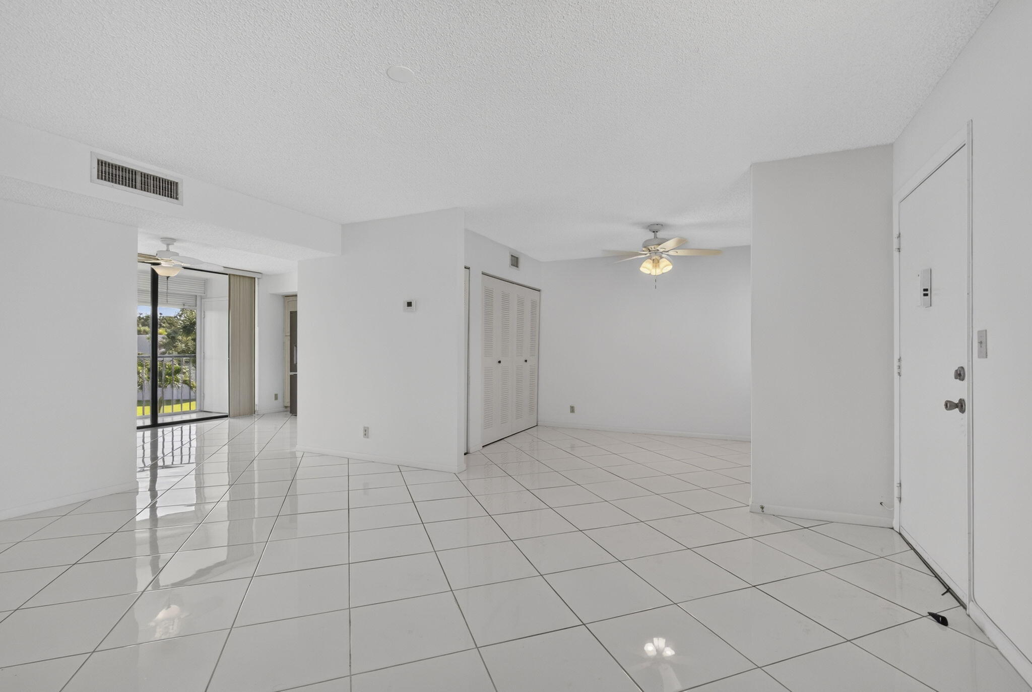 DOGWOOD CONDO - Residential