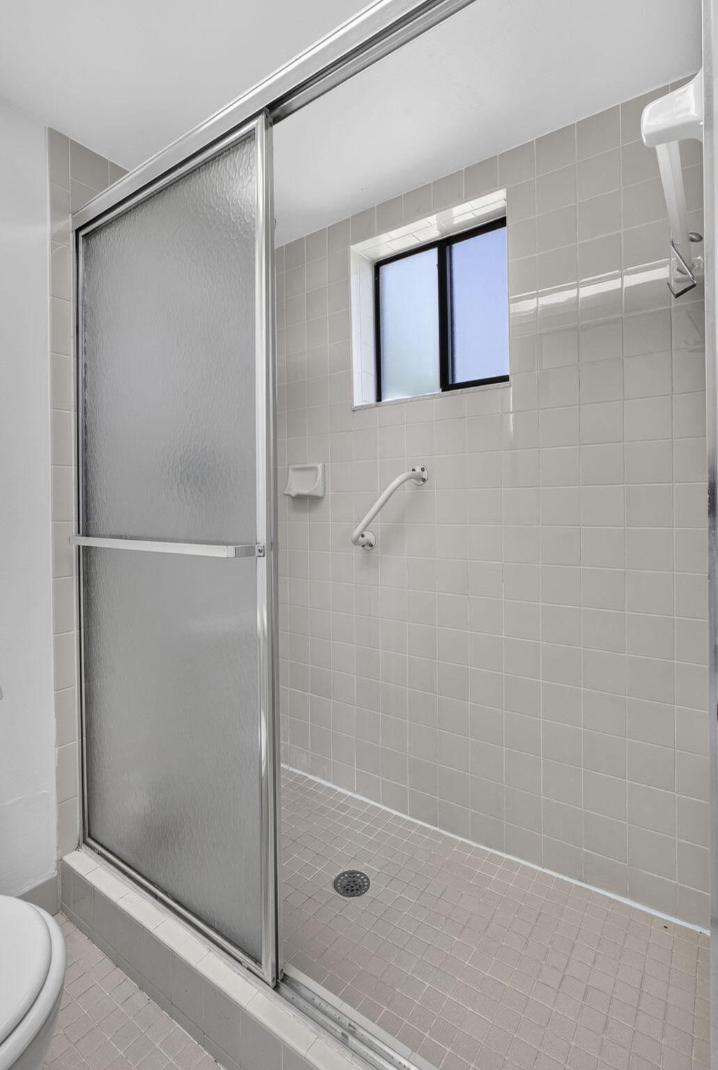 DOGWOOD CONDO - Residential