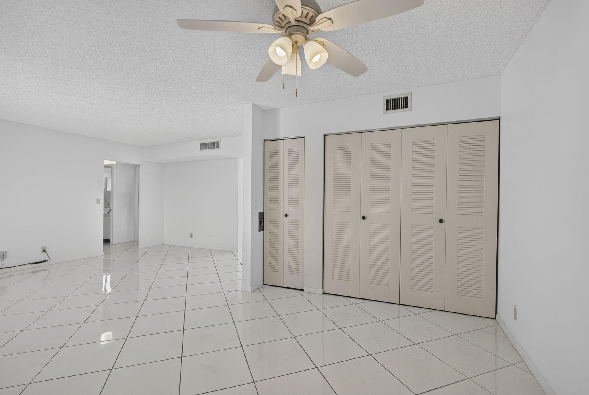 DOGWOOD CONDO - Residential