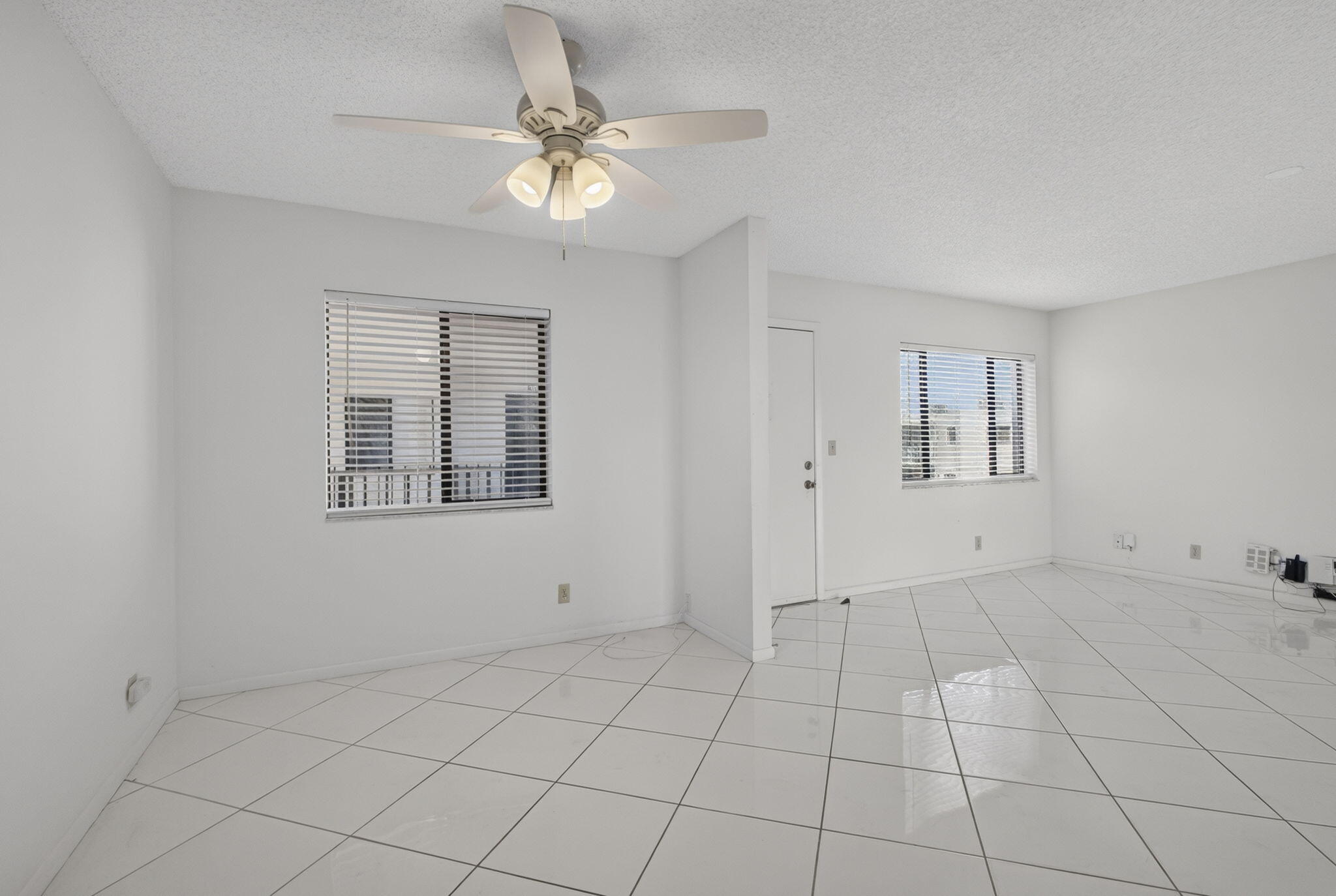 DOGWOOD CONDO - Residential