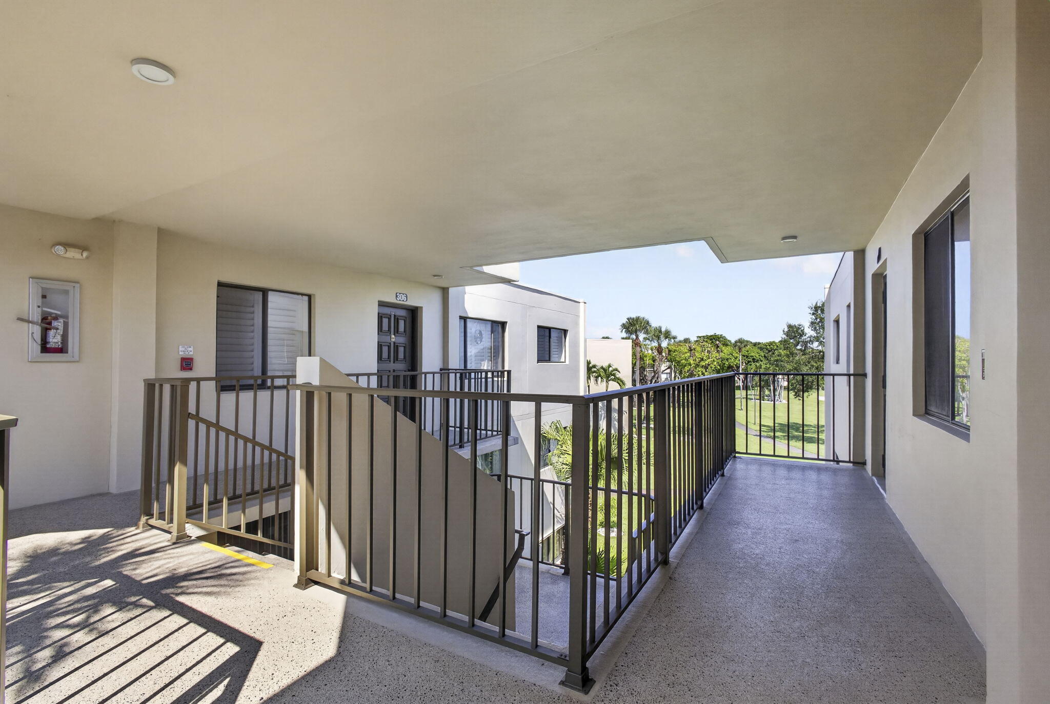DOGWOOD CONDO - Residential