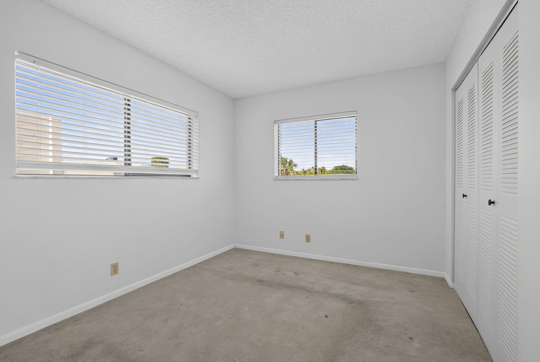 DOGWOOD CONDO - Residential